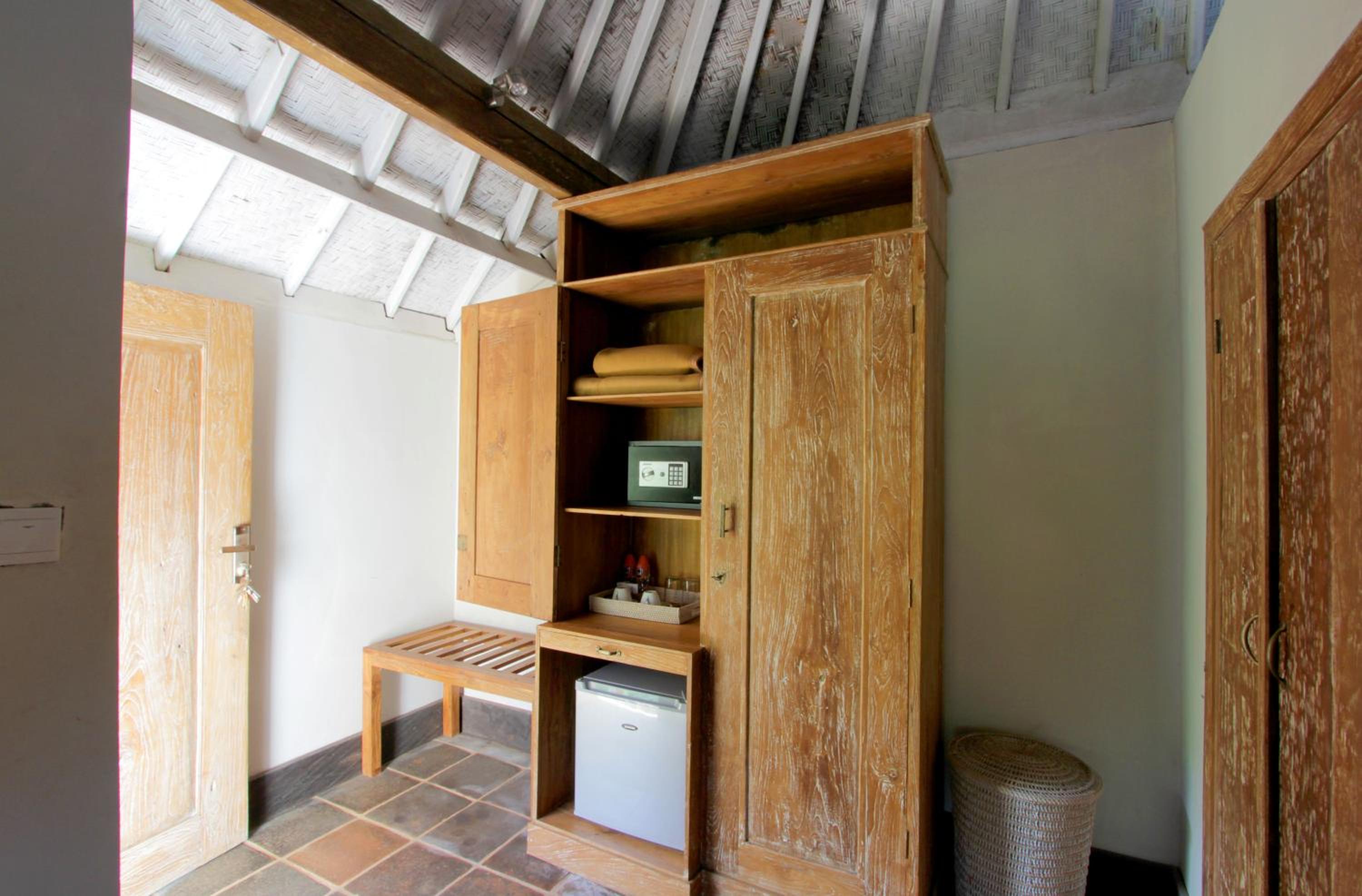 Melanting Cottages