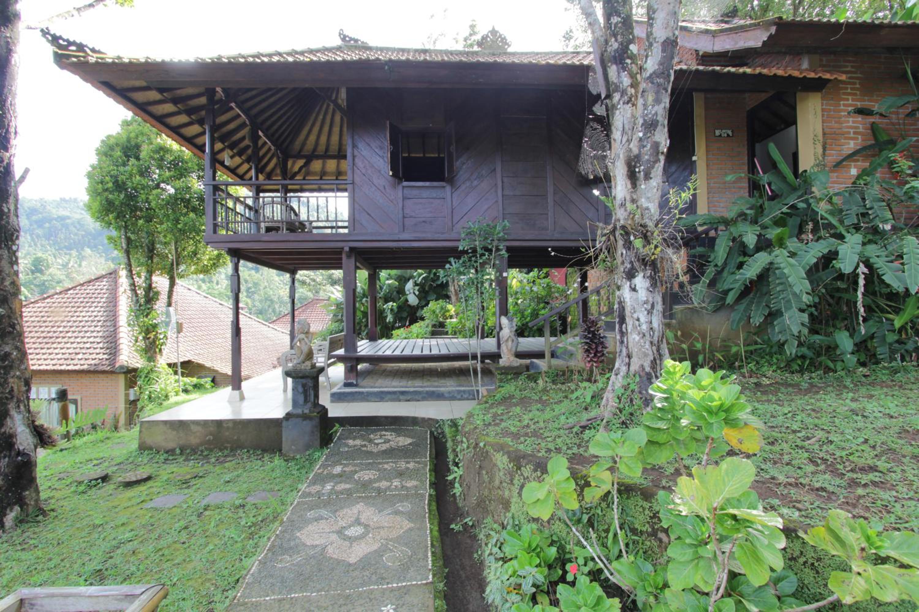 Melanting Cottages