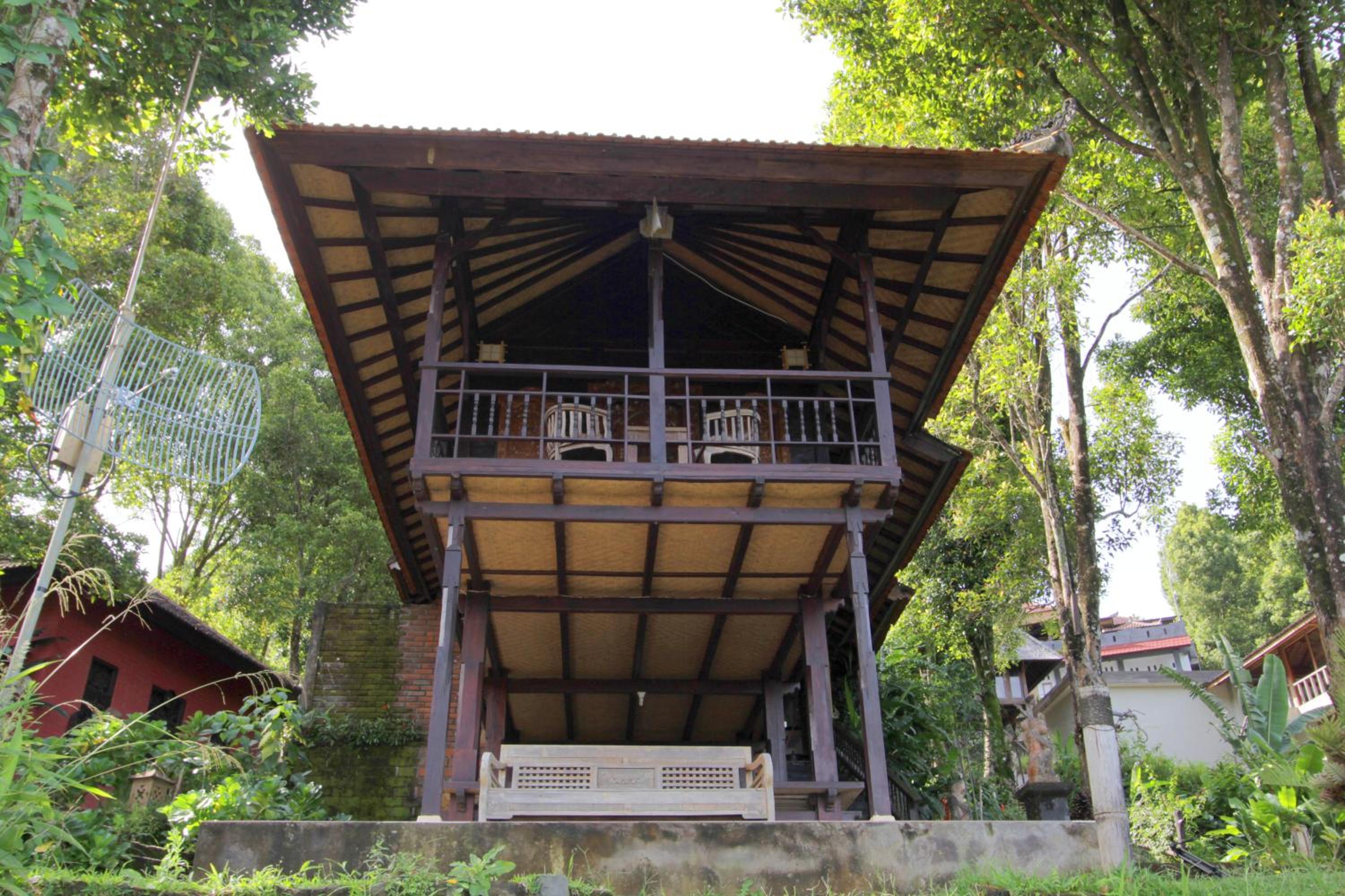 Melanting Cottages