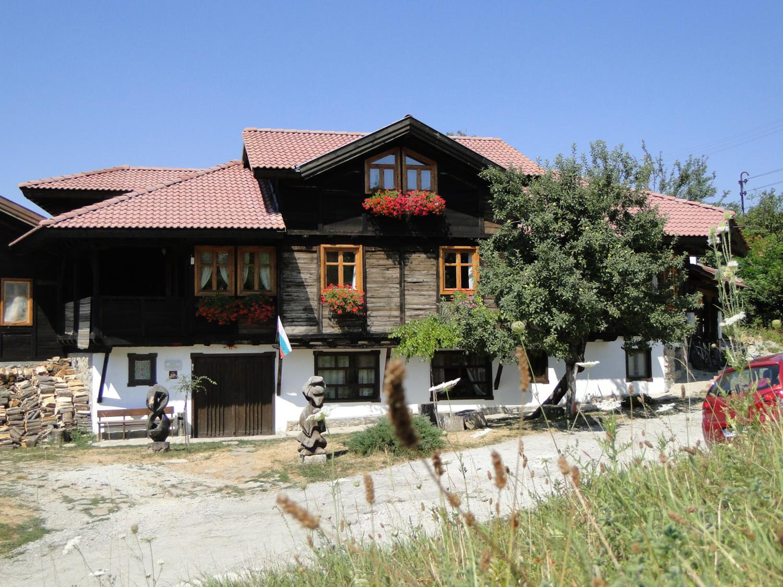 Kandaphery Guest Houses