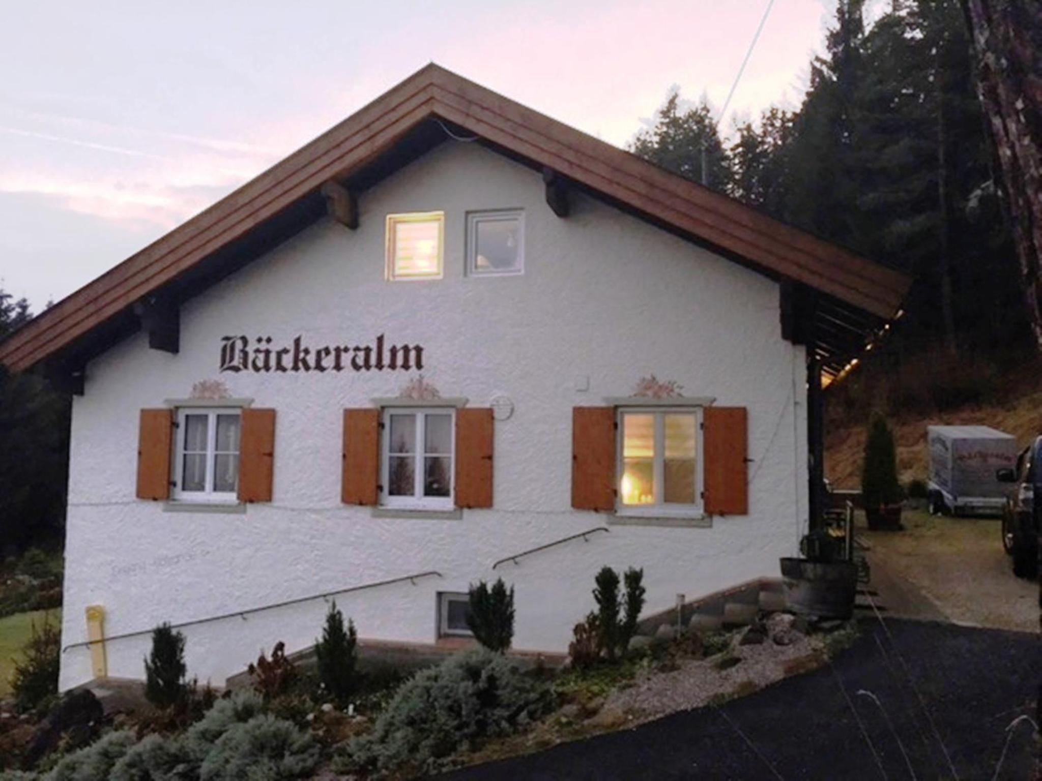 Bäckeralm© - B&B 16 +