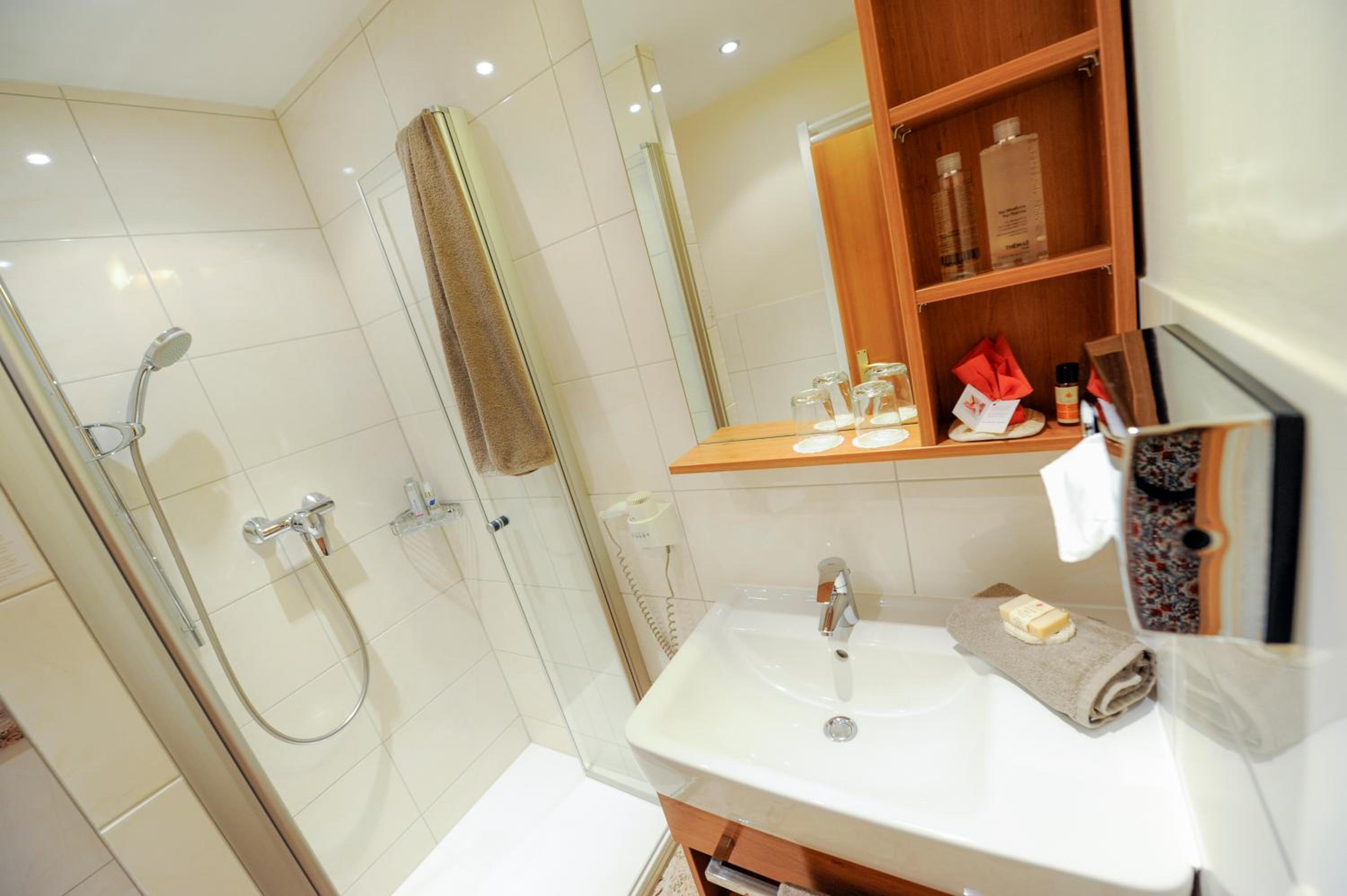 Bad Birnbach Vacations - Hotel Sankt Leonhard - Dein Wohlfuhlort zum Loslassen und Kraftschopfen - Property Image 12