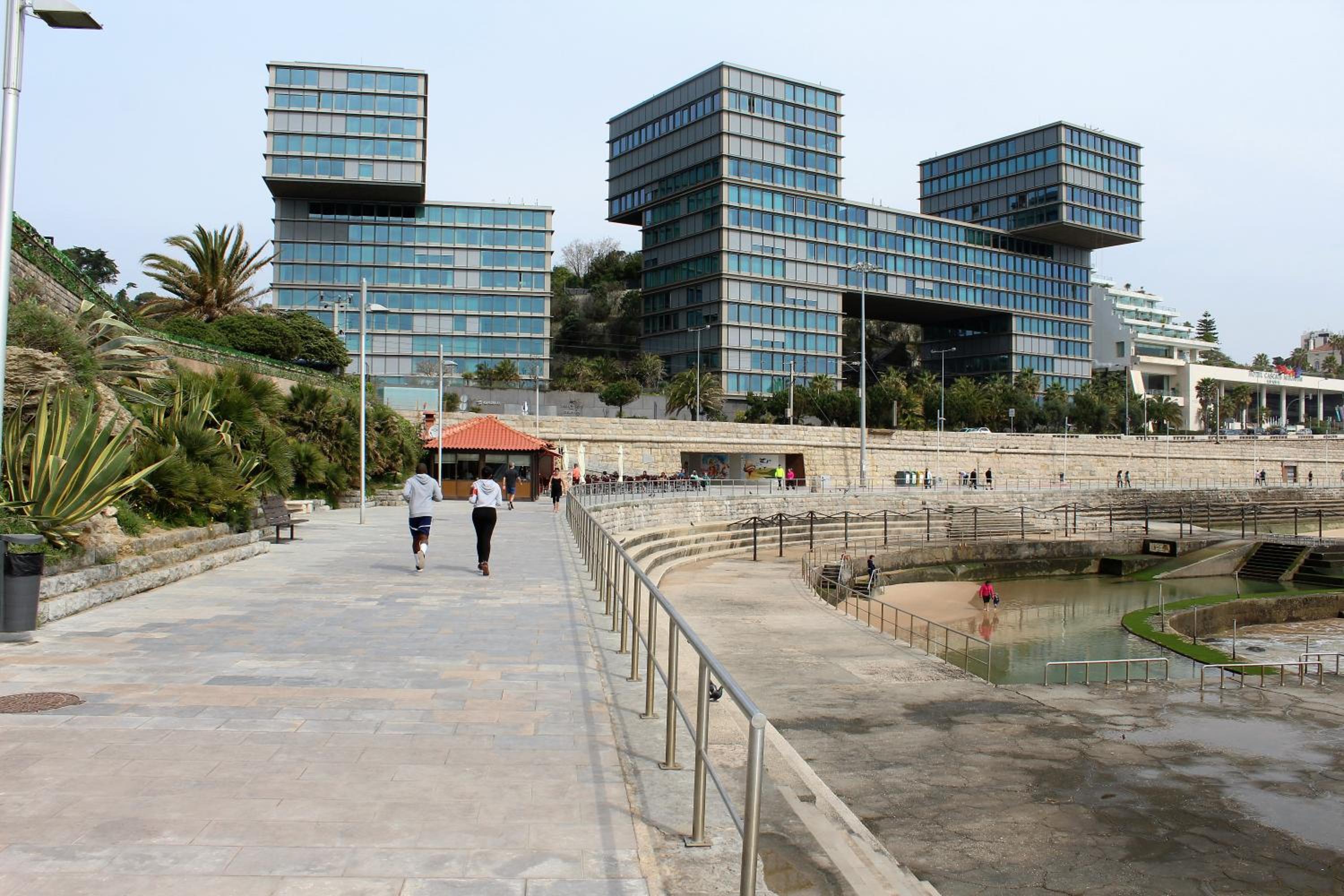 Ocean Center Apartments