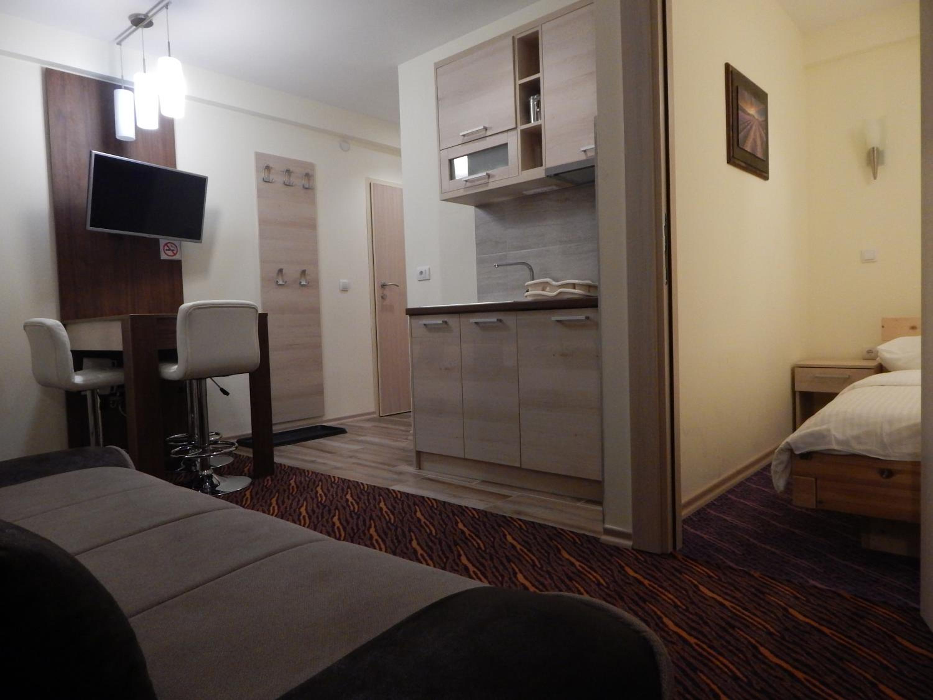 Photo 36