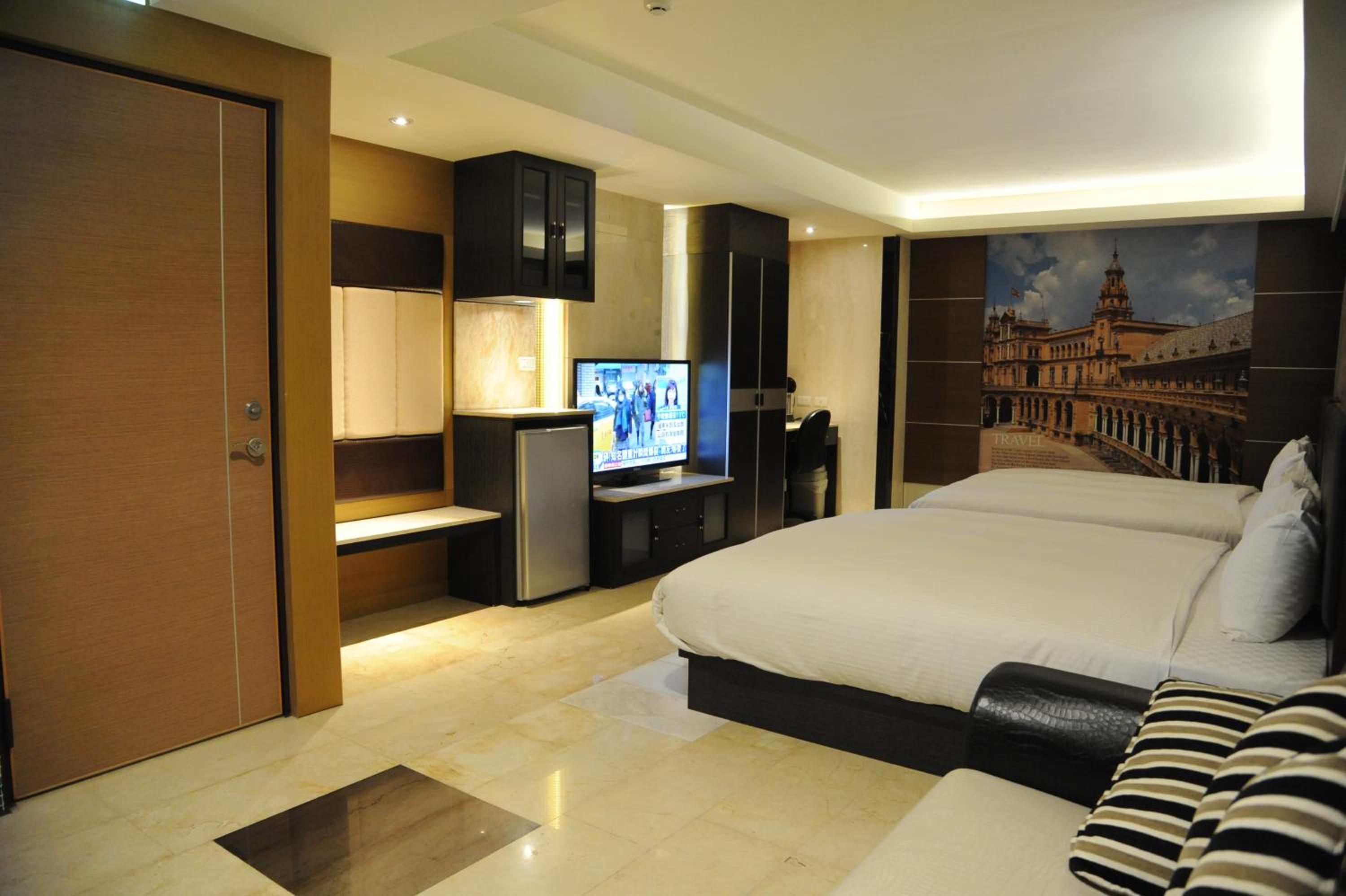 Michelle hotel
