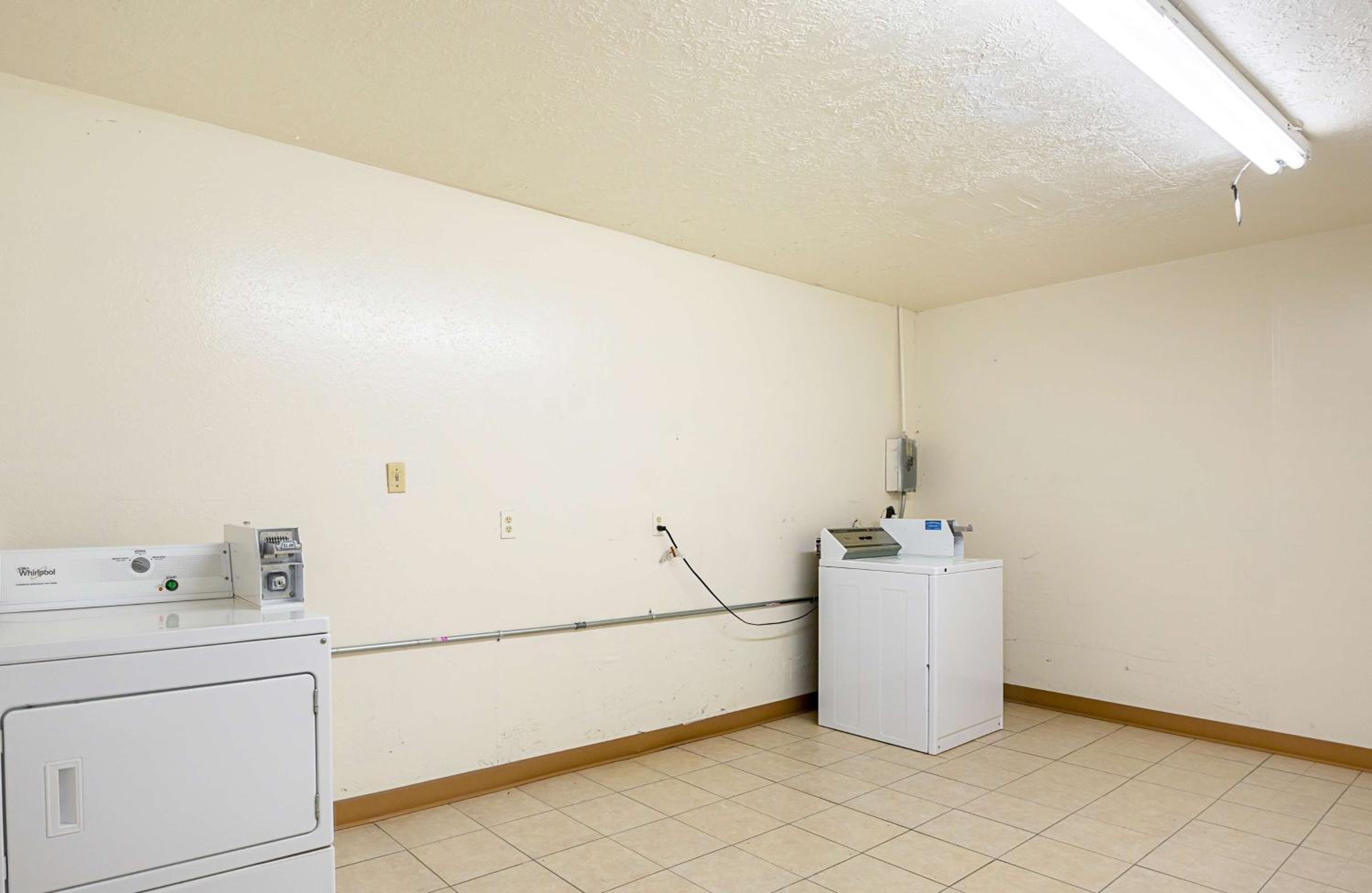 Motel 6-Madisonville, TX