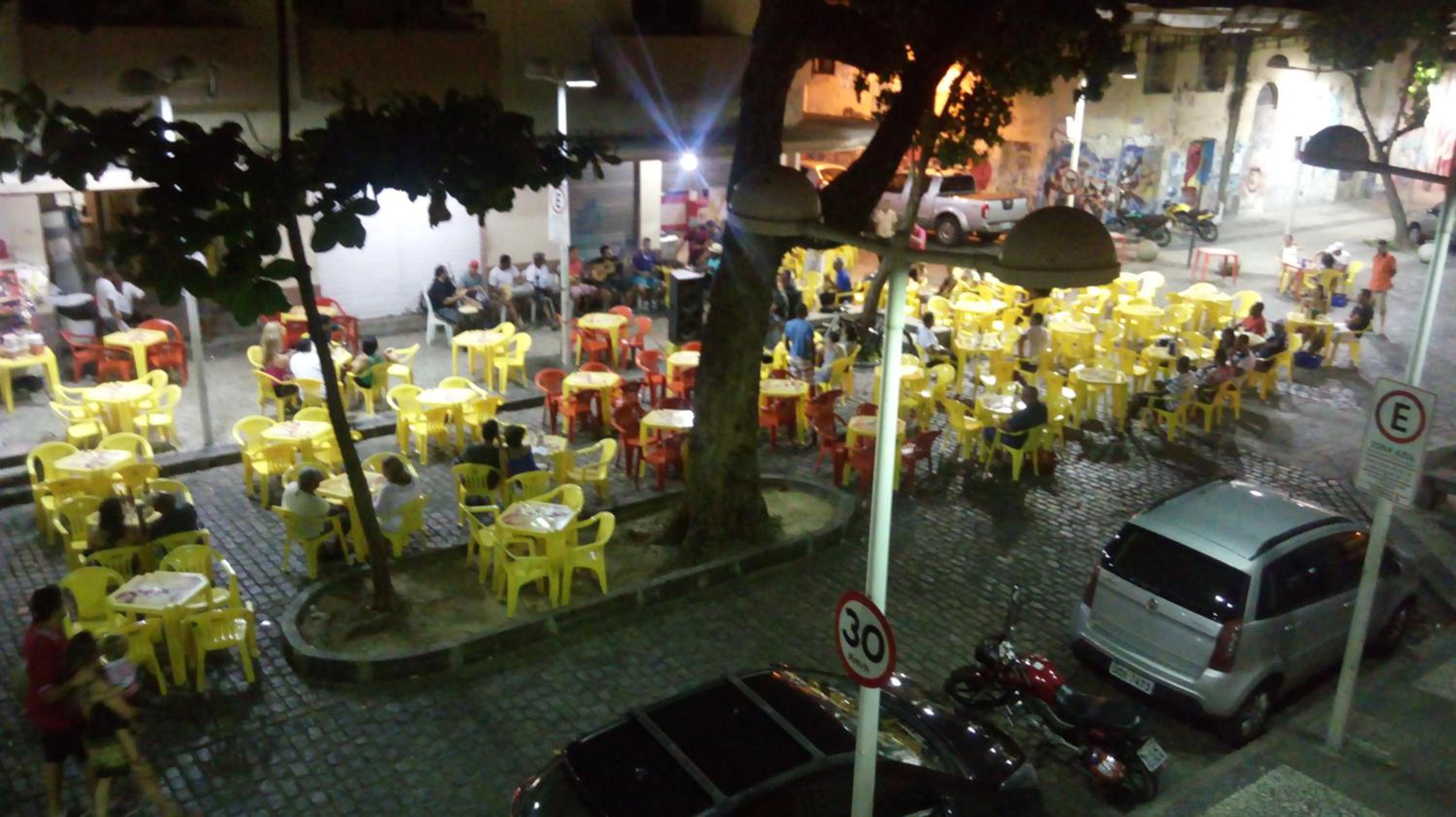 Mangue Oranje Hostel - no bairro do Recife Antigo - Old Town
