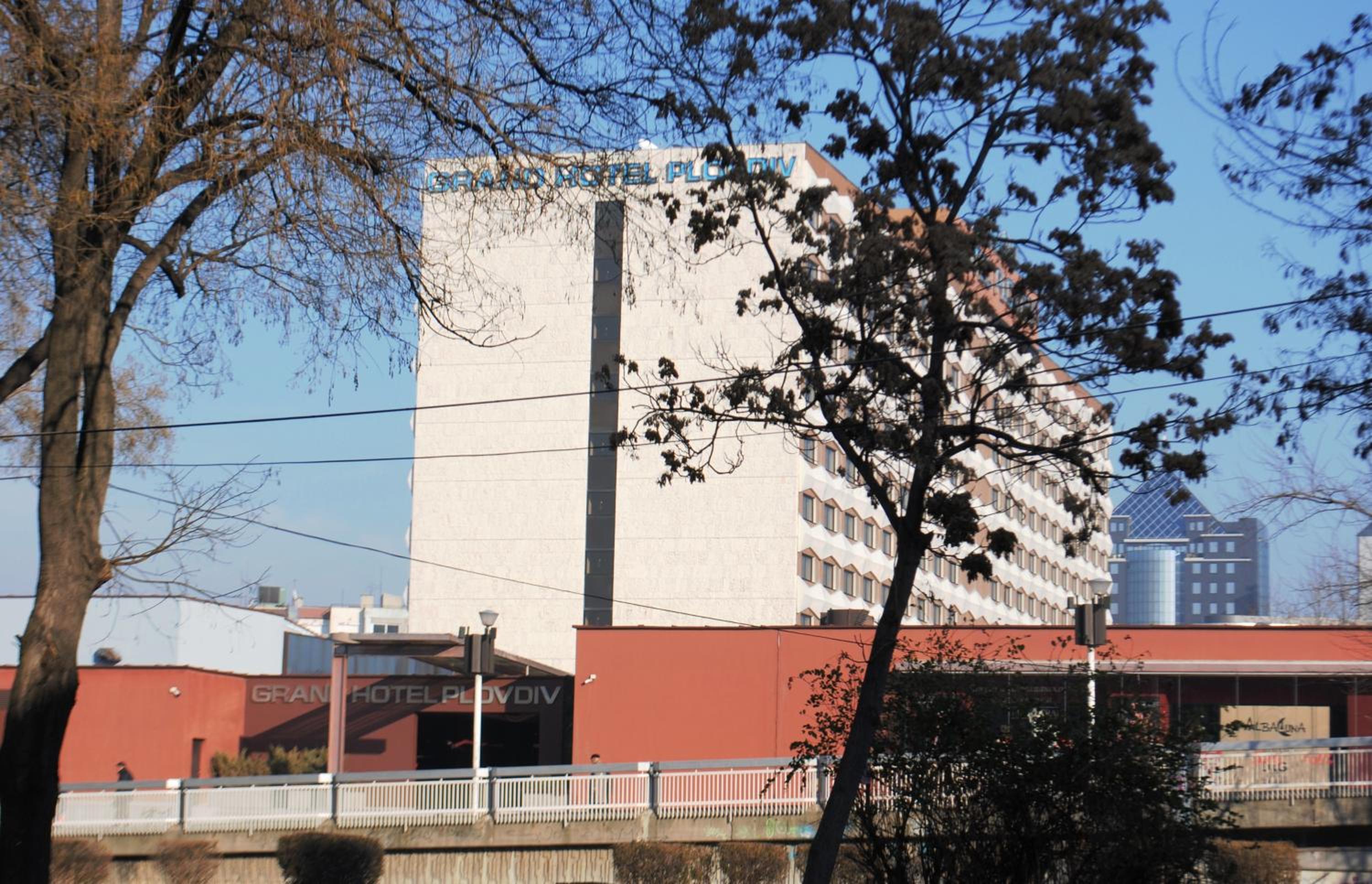 City Center Apartments with Parking