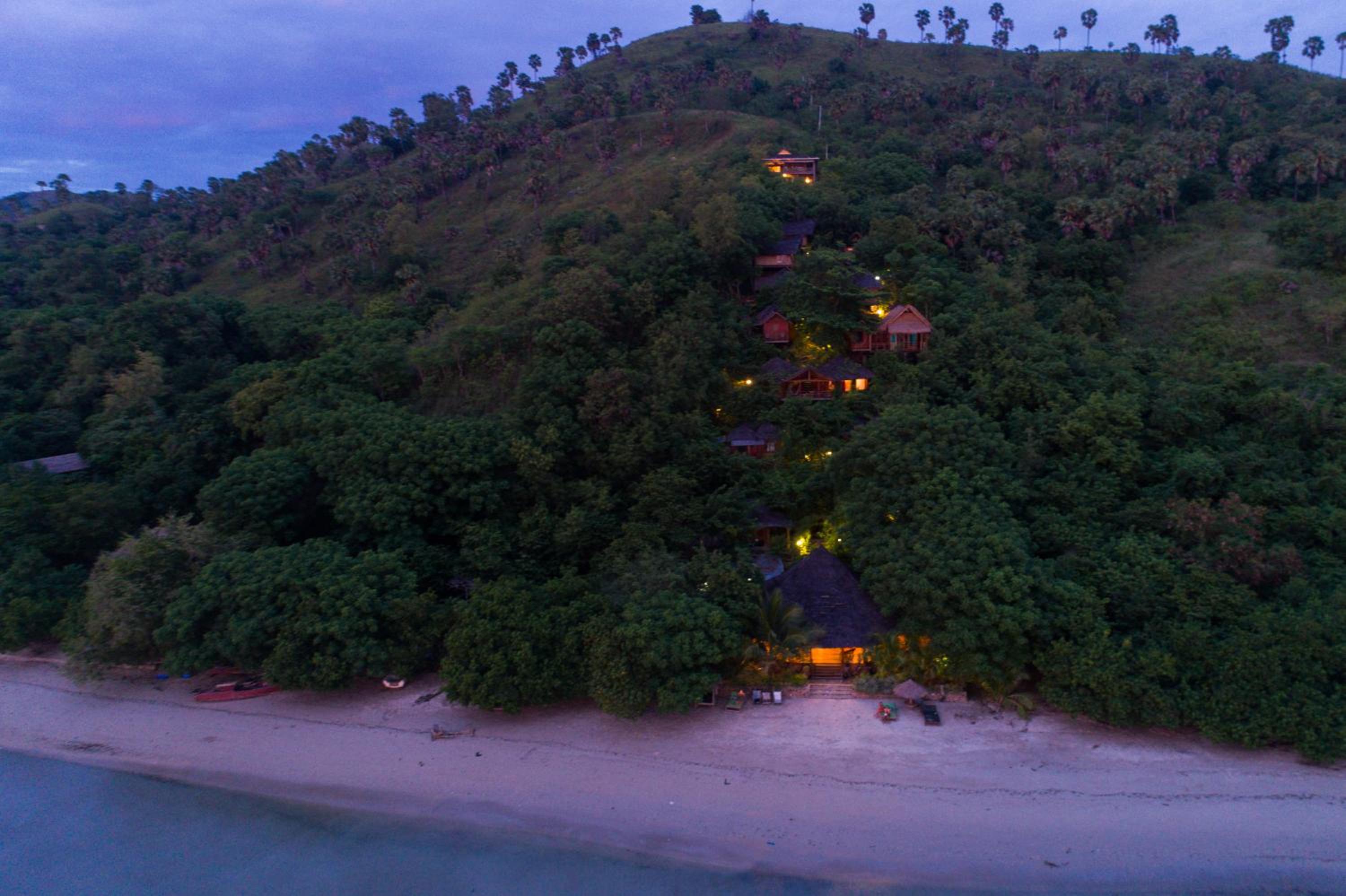 Waecicu Eden Beach Hotel