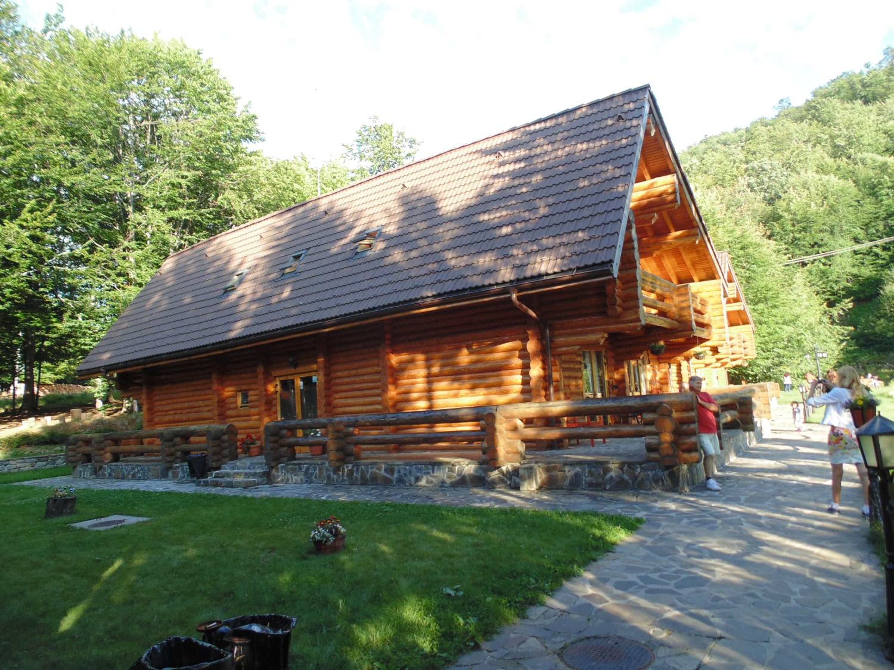 Photo 12