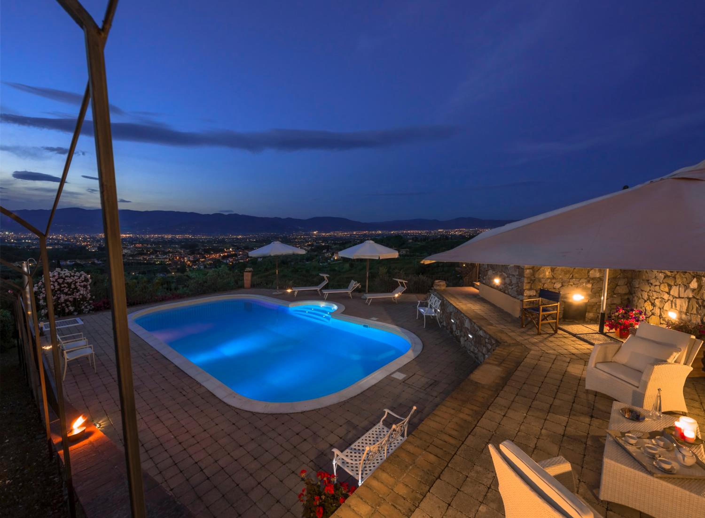 Villa Casalguidi by PosarelliVillas