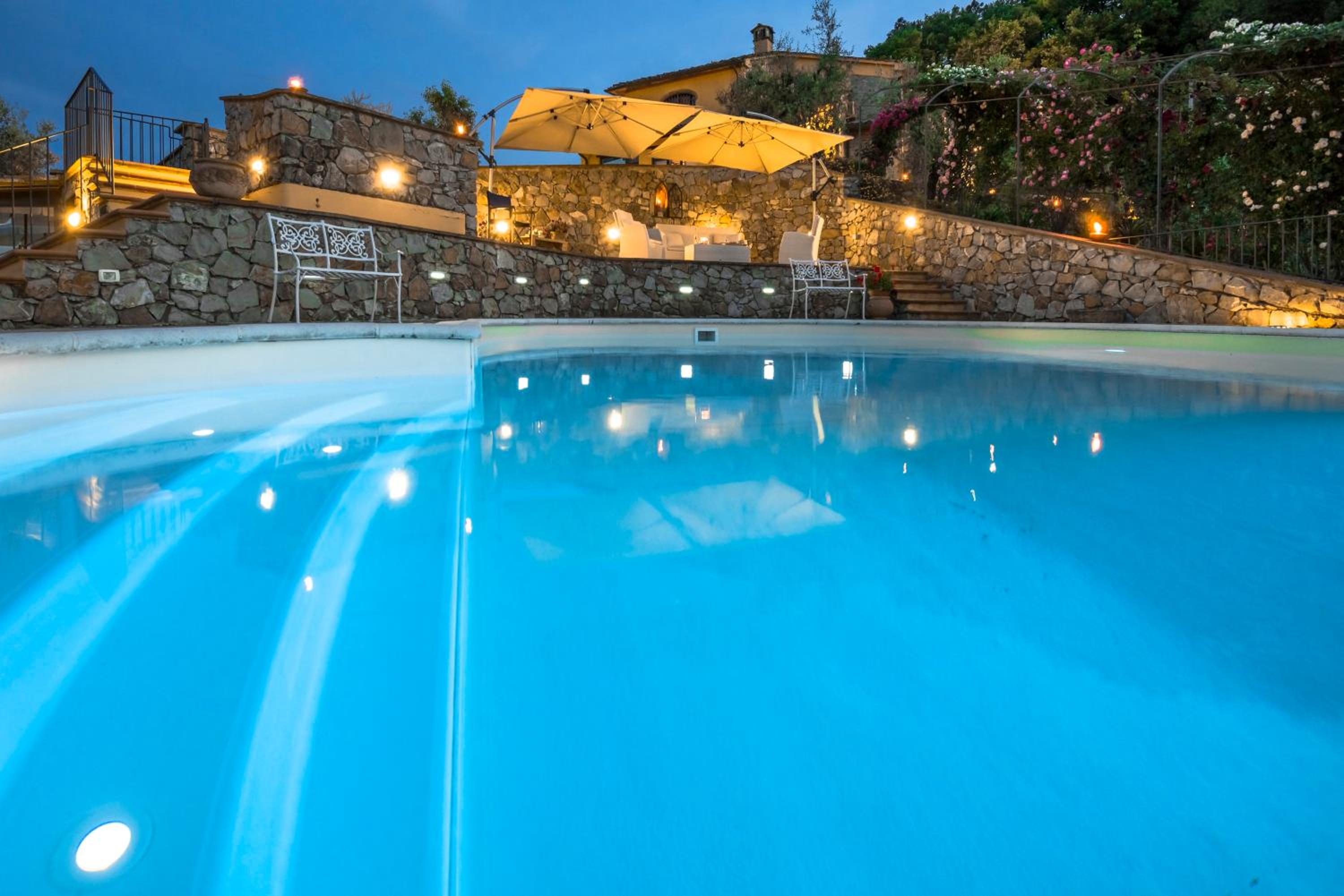 Villa Casalguidi by PosarelliVillas