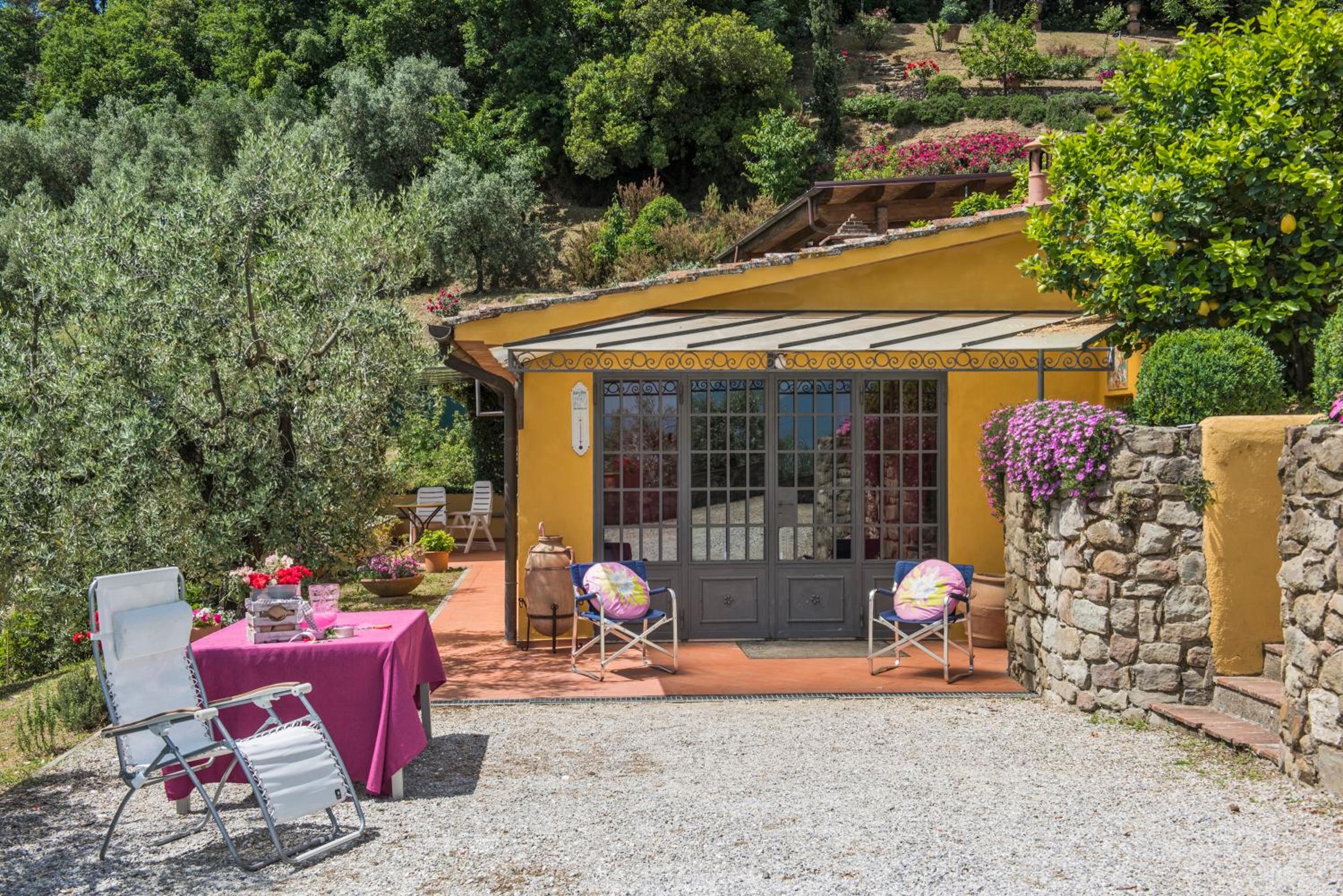 Villa Casalguidi by PosarelliVillas