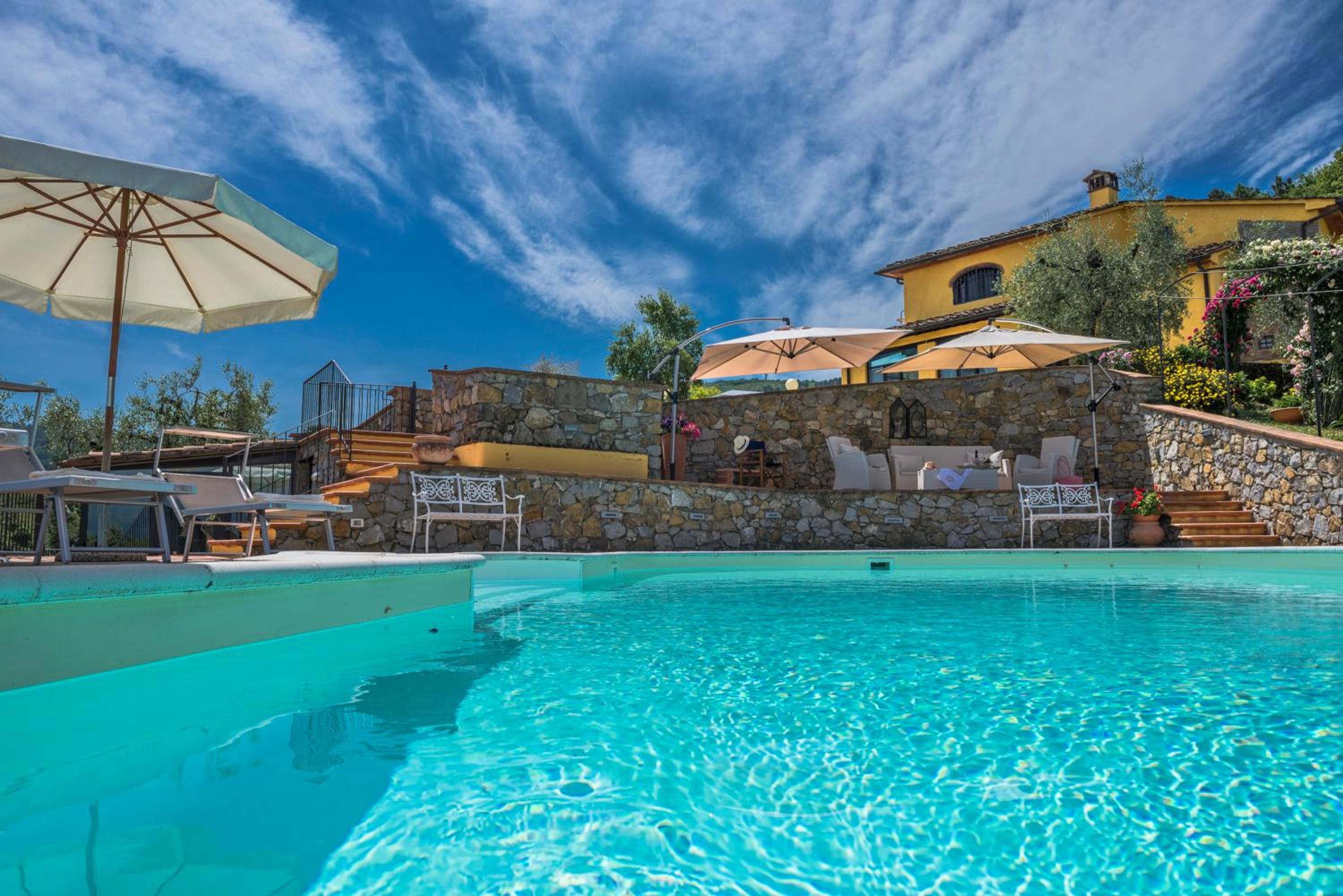 Villa Casalguidi by PosarelliVillas