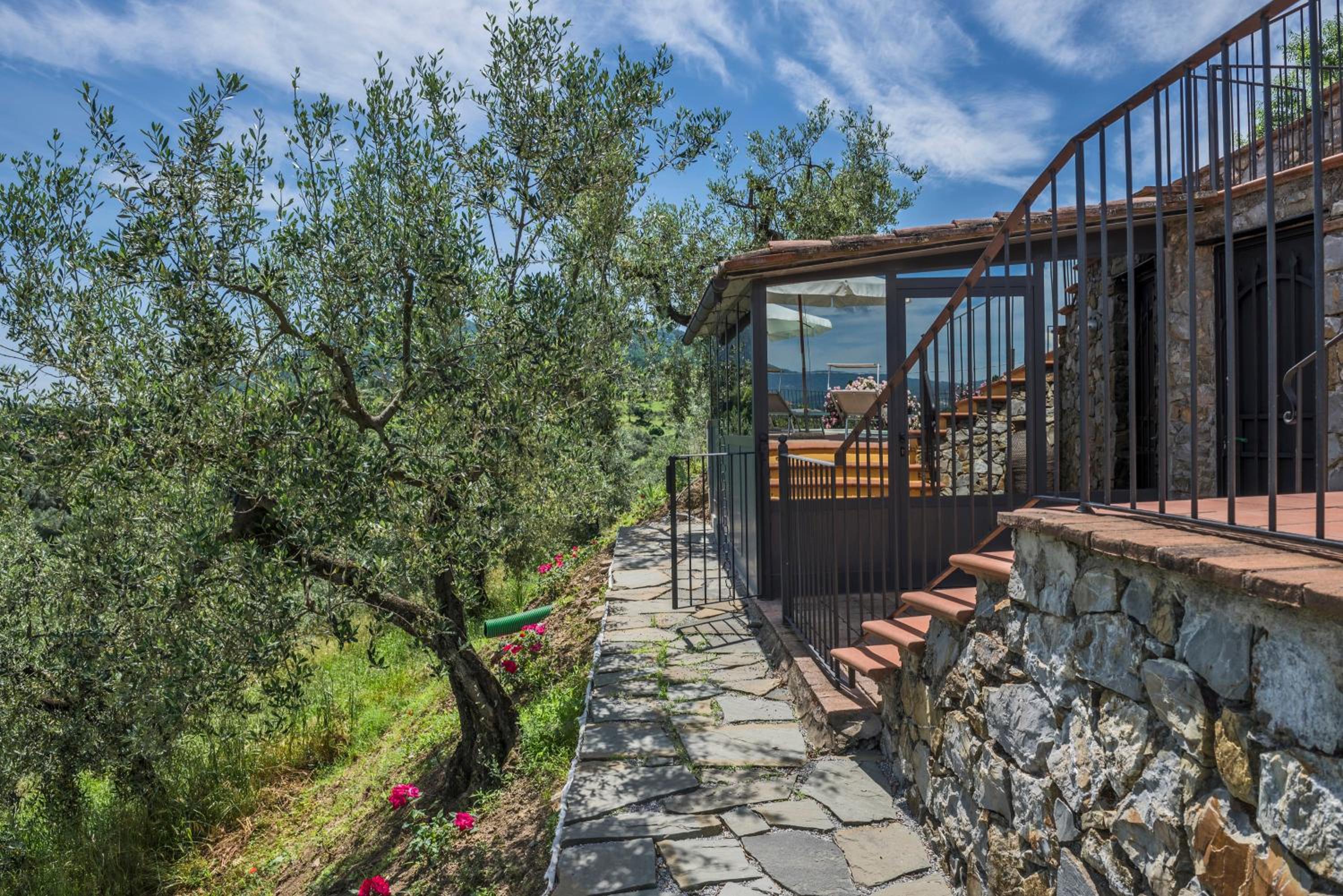 Villa Casalguidi by PosarelliVillas