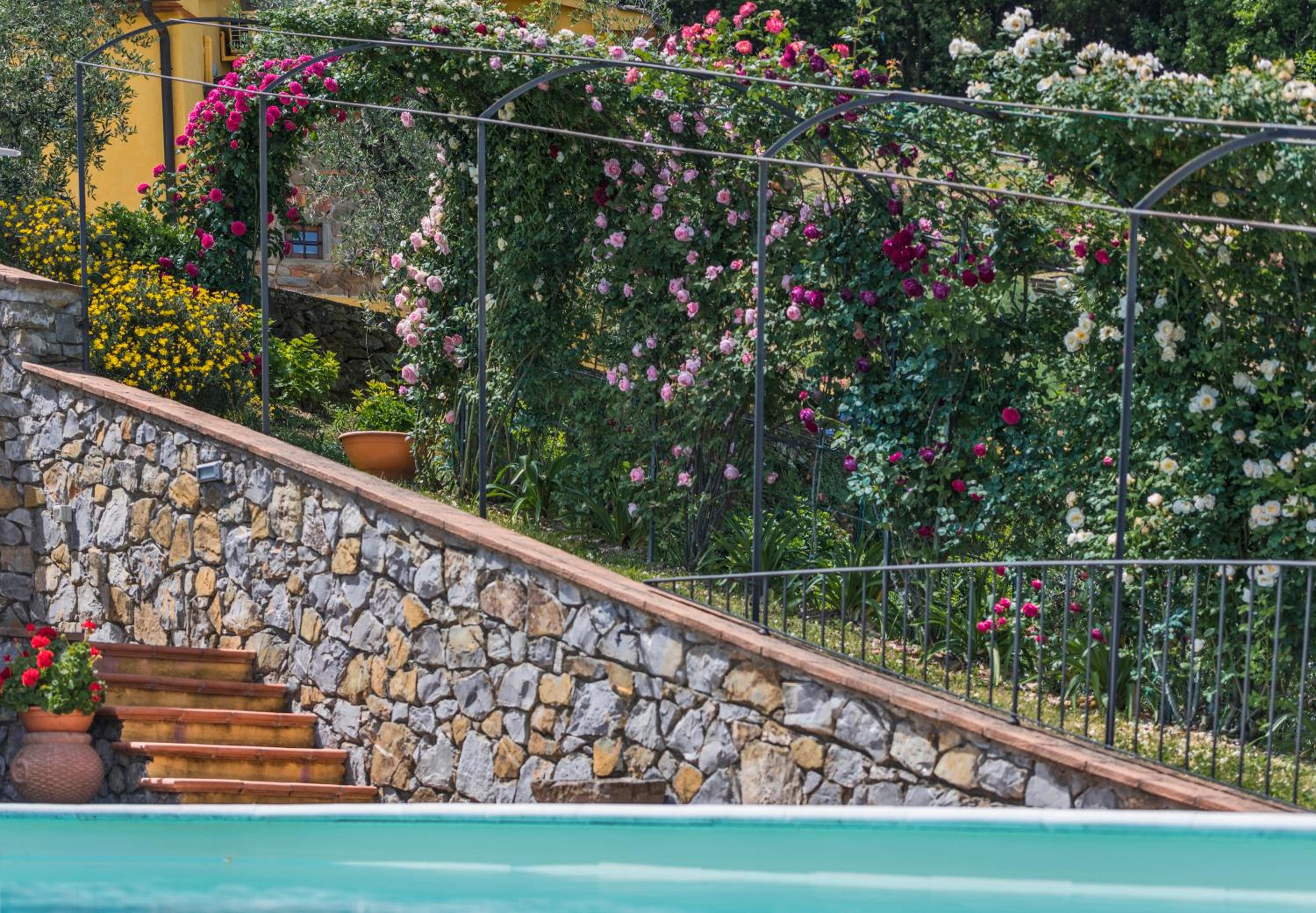 Villa Casalguidi by PosarelliVillas