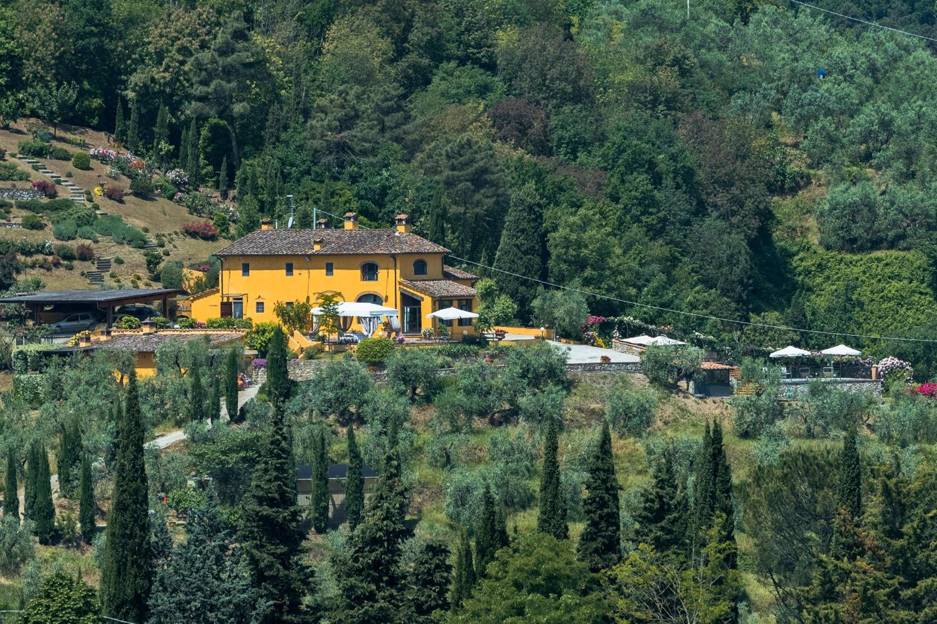 Villa Casalguidi by PosarelliVillas