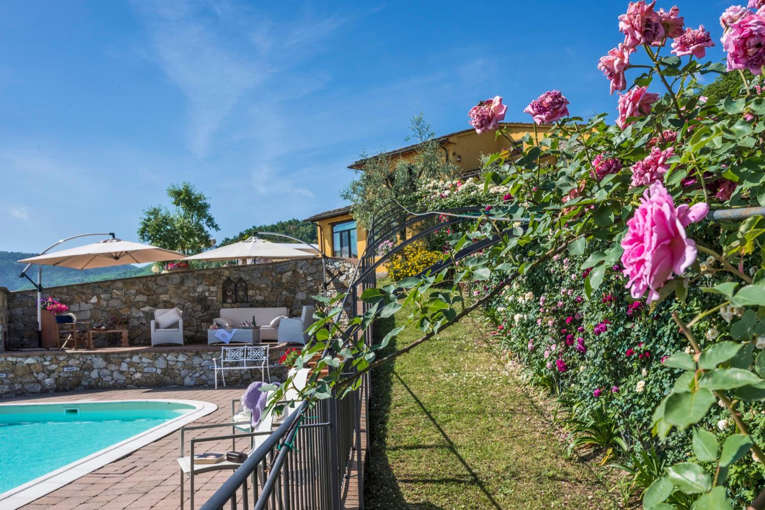 Villa Casalguidi by PosarelliVillas