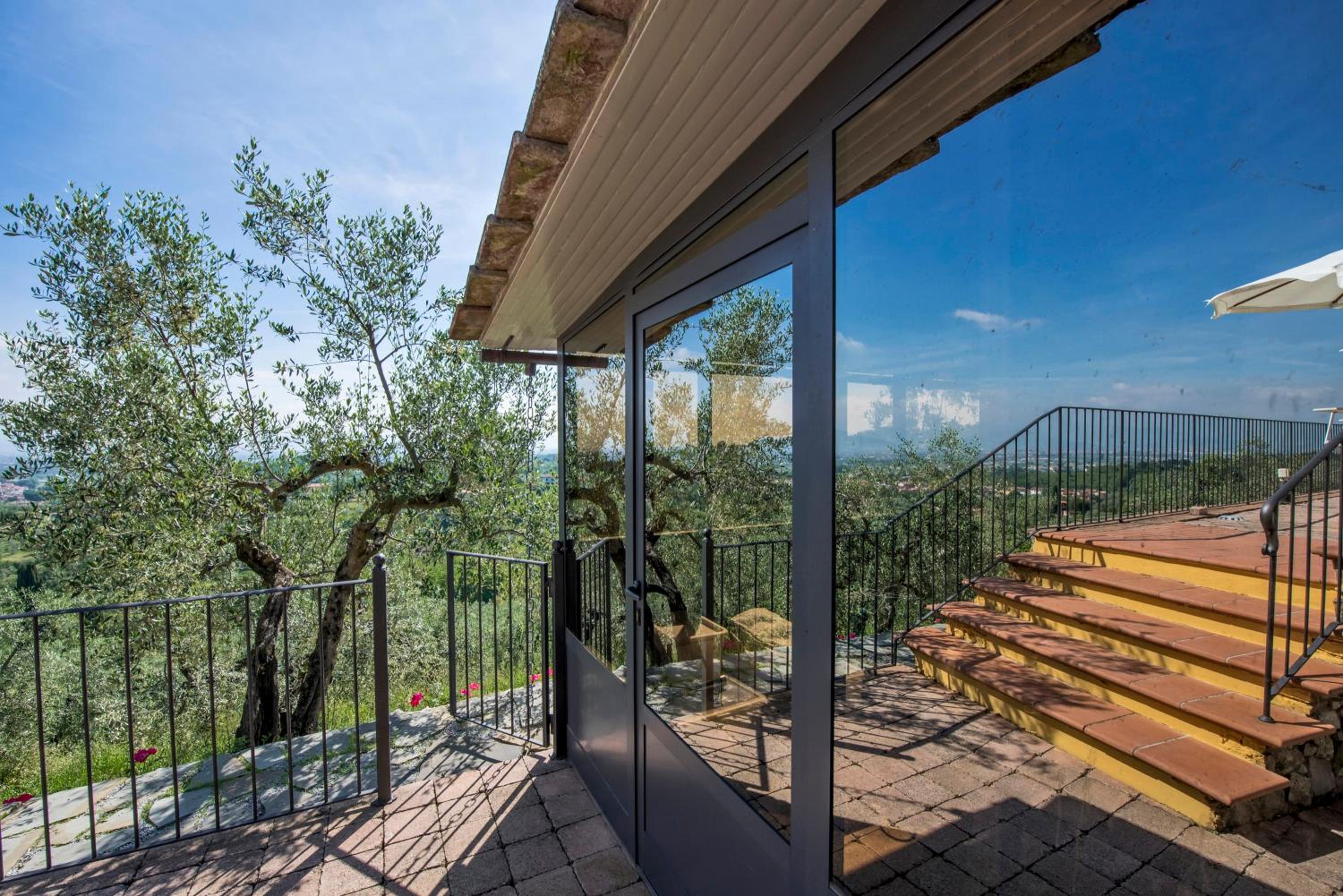 Villa Casalguidi by PosarelliVillas