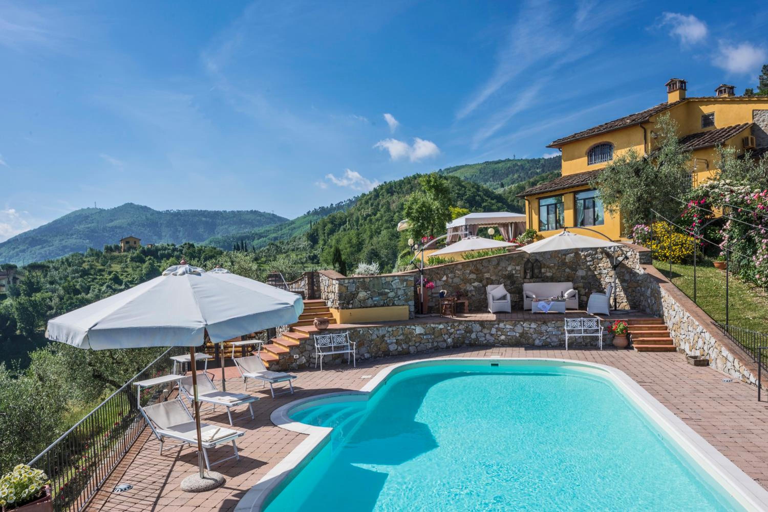 Villa Casalguidi by PosarelliVillas