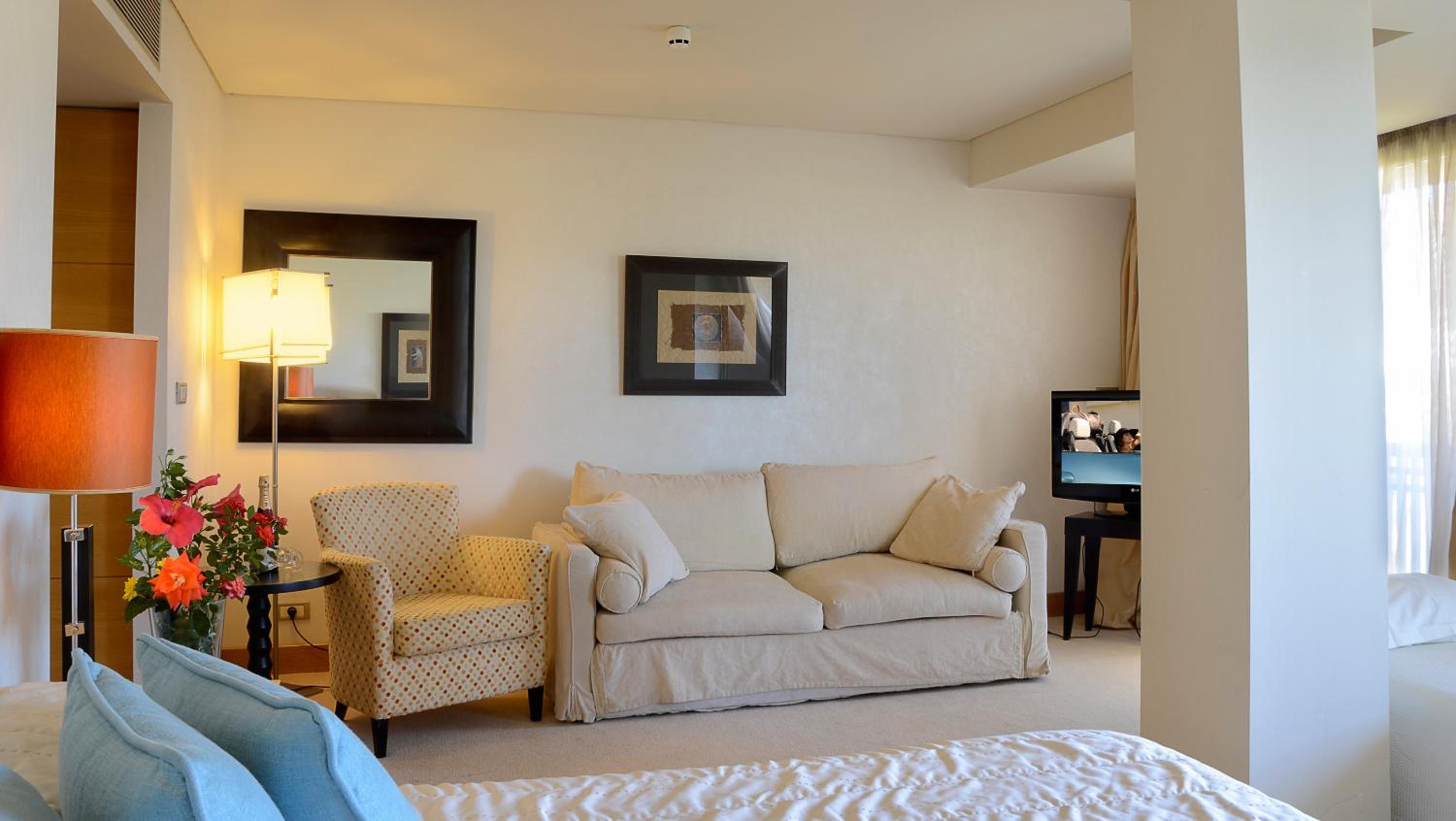 Plaza Resort