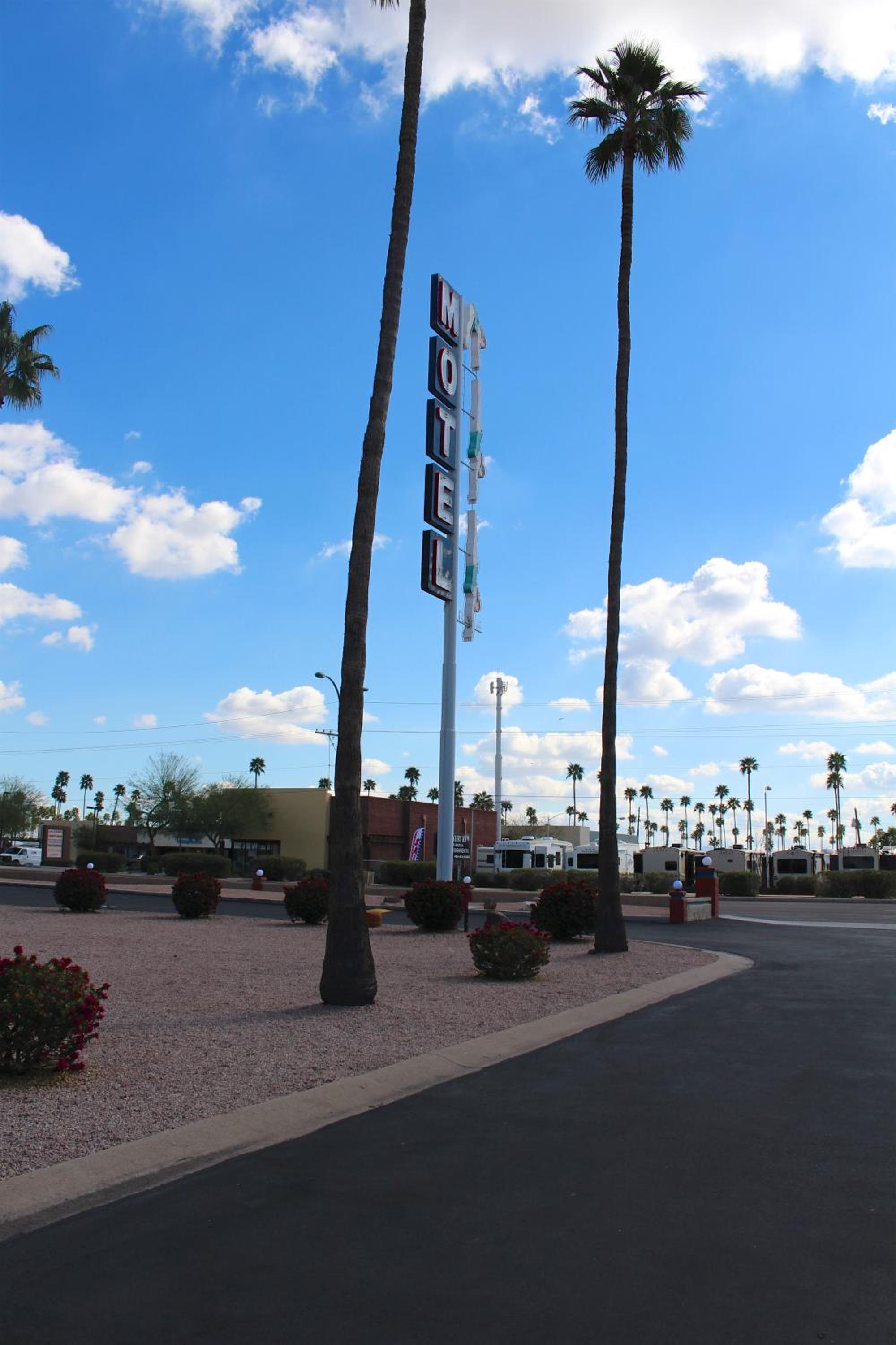 Starlite Motel