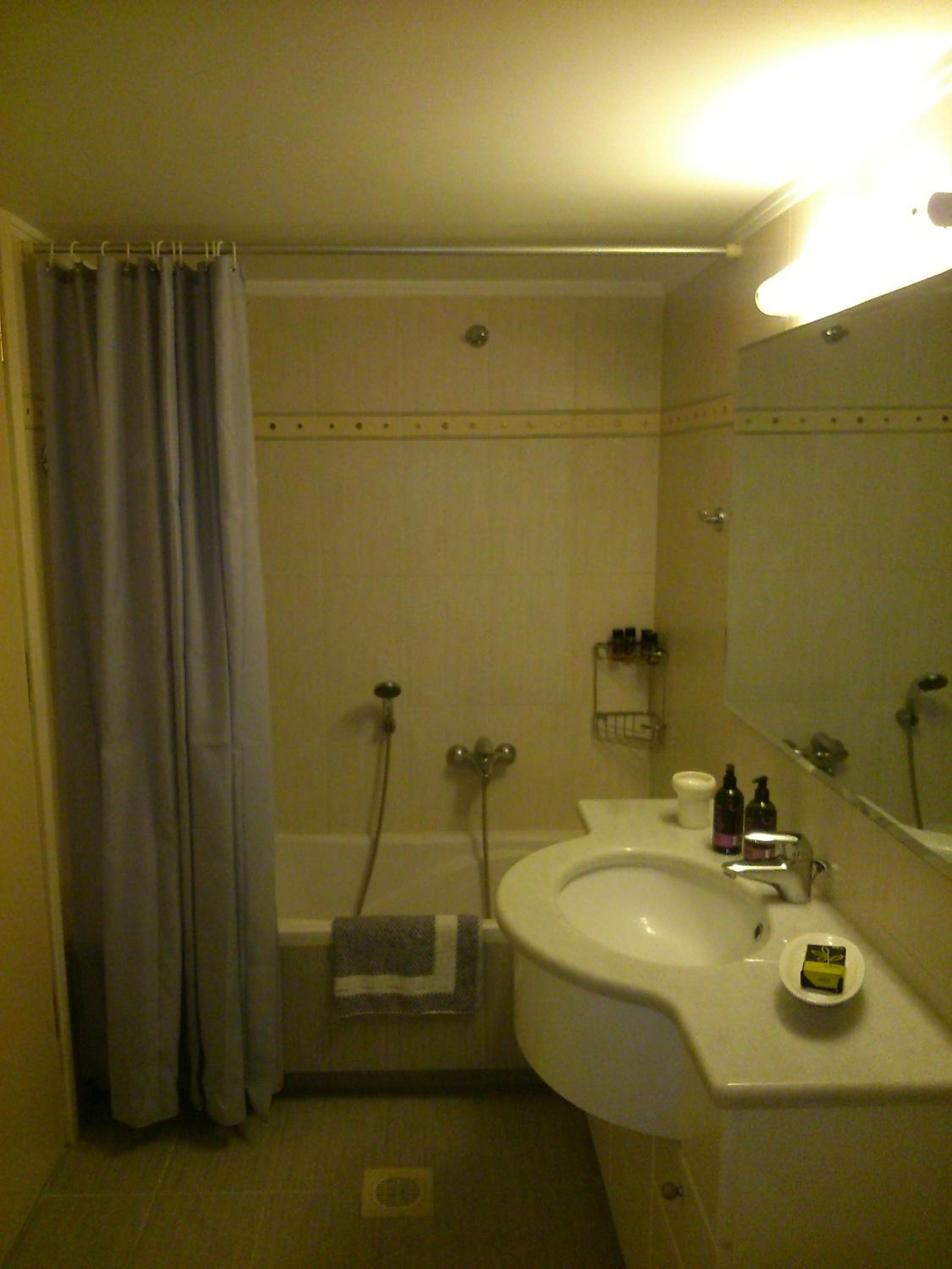 Photo 19