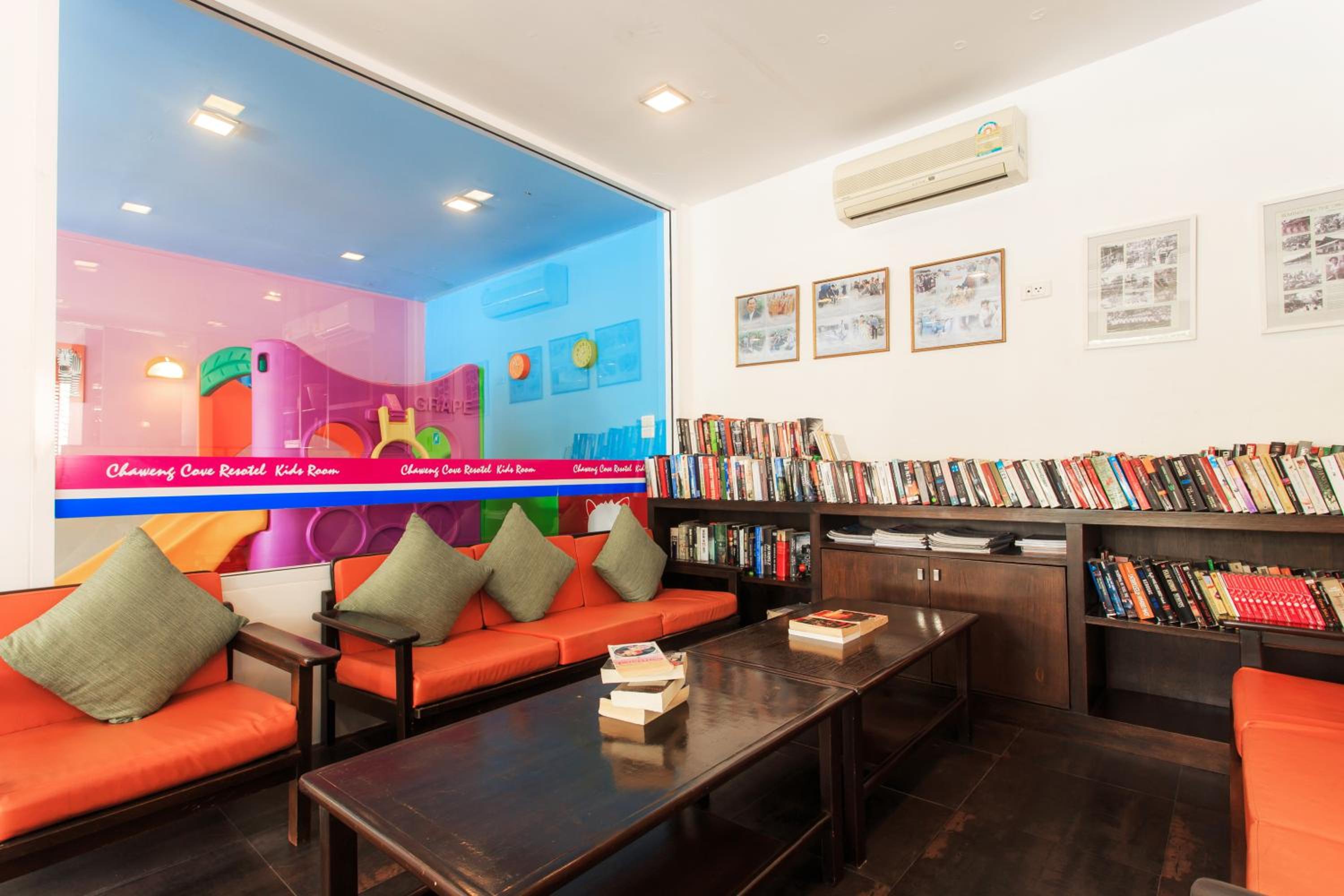 lounge