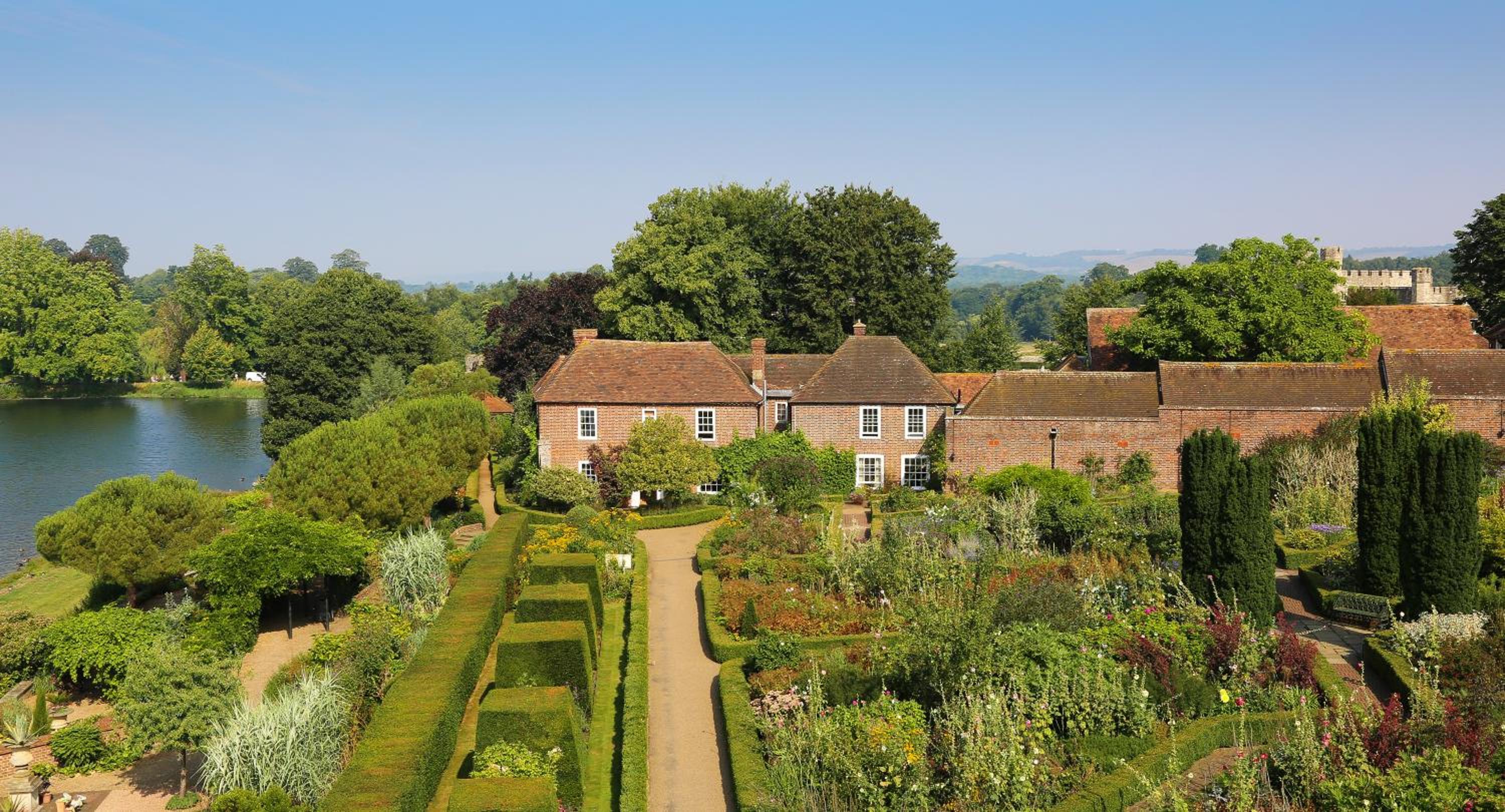 Maidstone Vacations - Leeds Castle Stable Courtyard Bed and Breakfast - Property Image 74