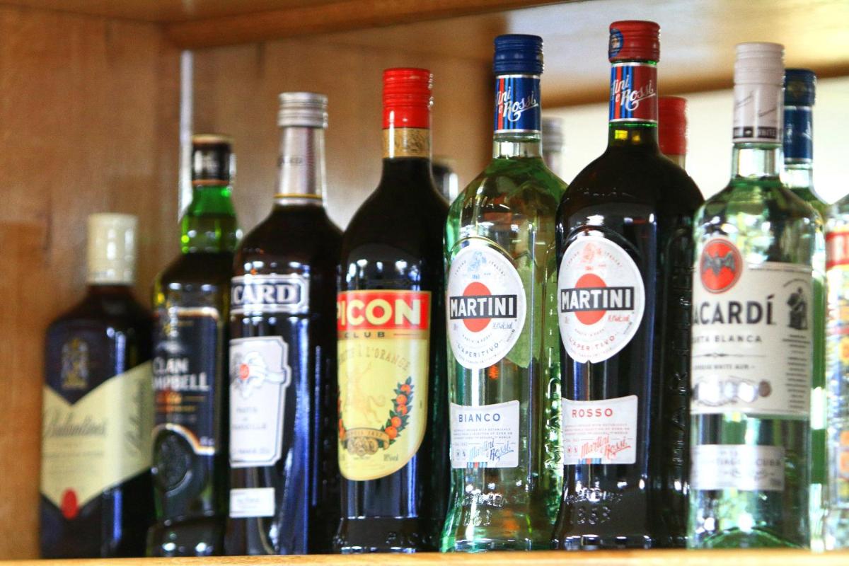 bar