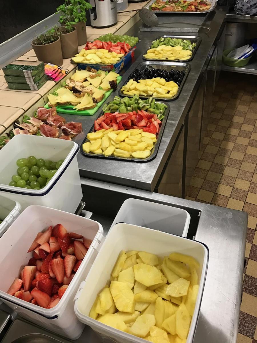 breakfast buffet