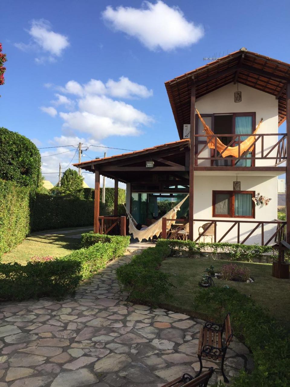 Casa de Luxo com 3 Suites no Condominio Horizonte da Serra 1 em Gravatá