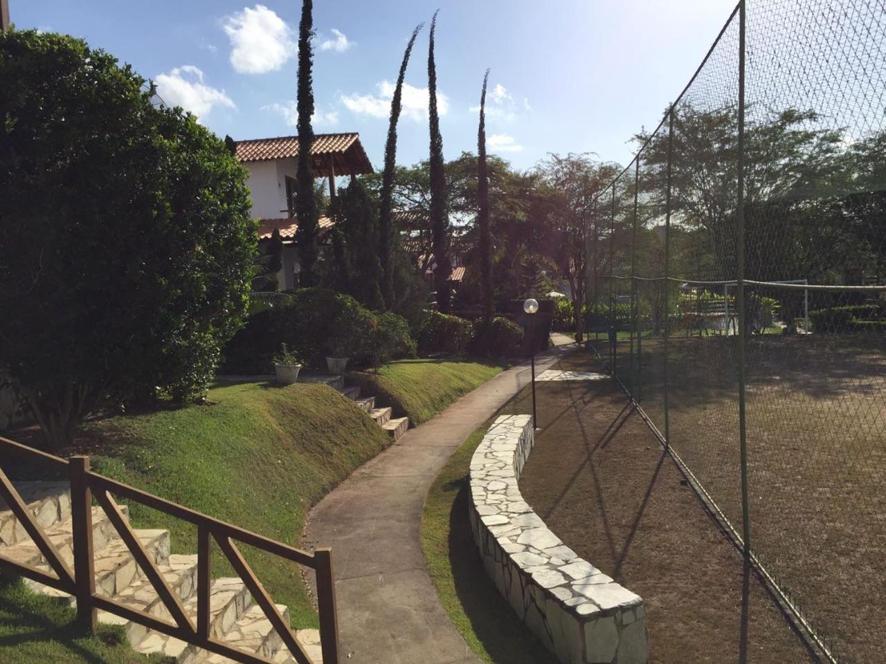 Casa de Luxo com 3 Suites no Condominio Horizonte da Serra 1 em Gravatá