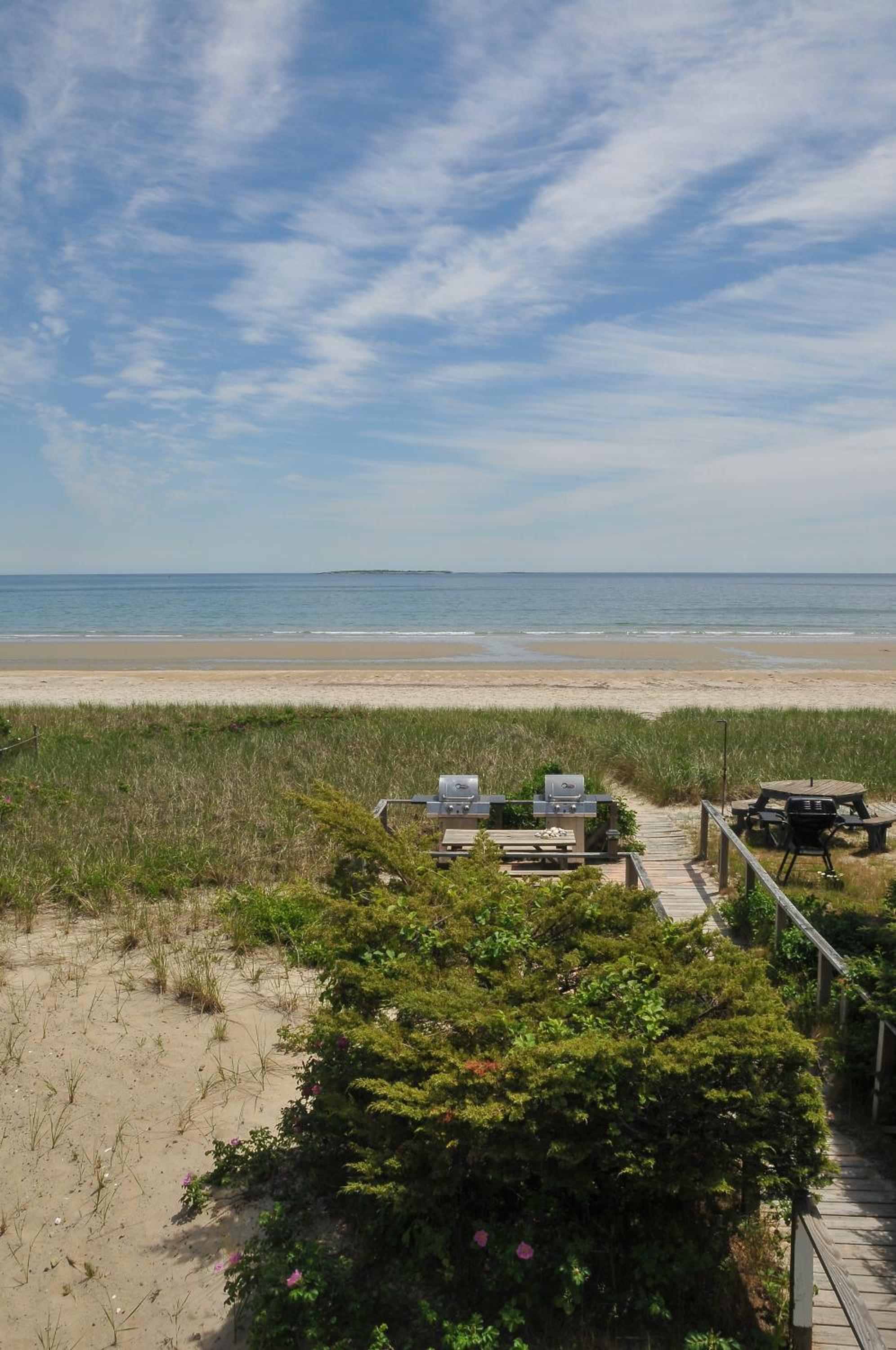 Friendship Oceanfront Suites