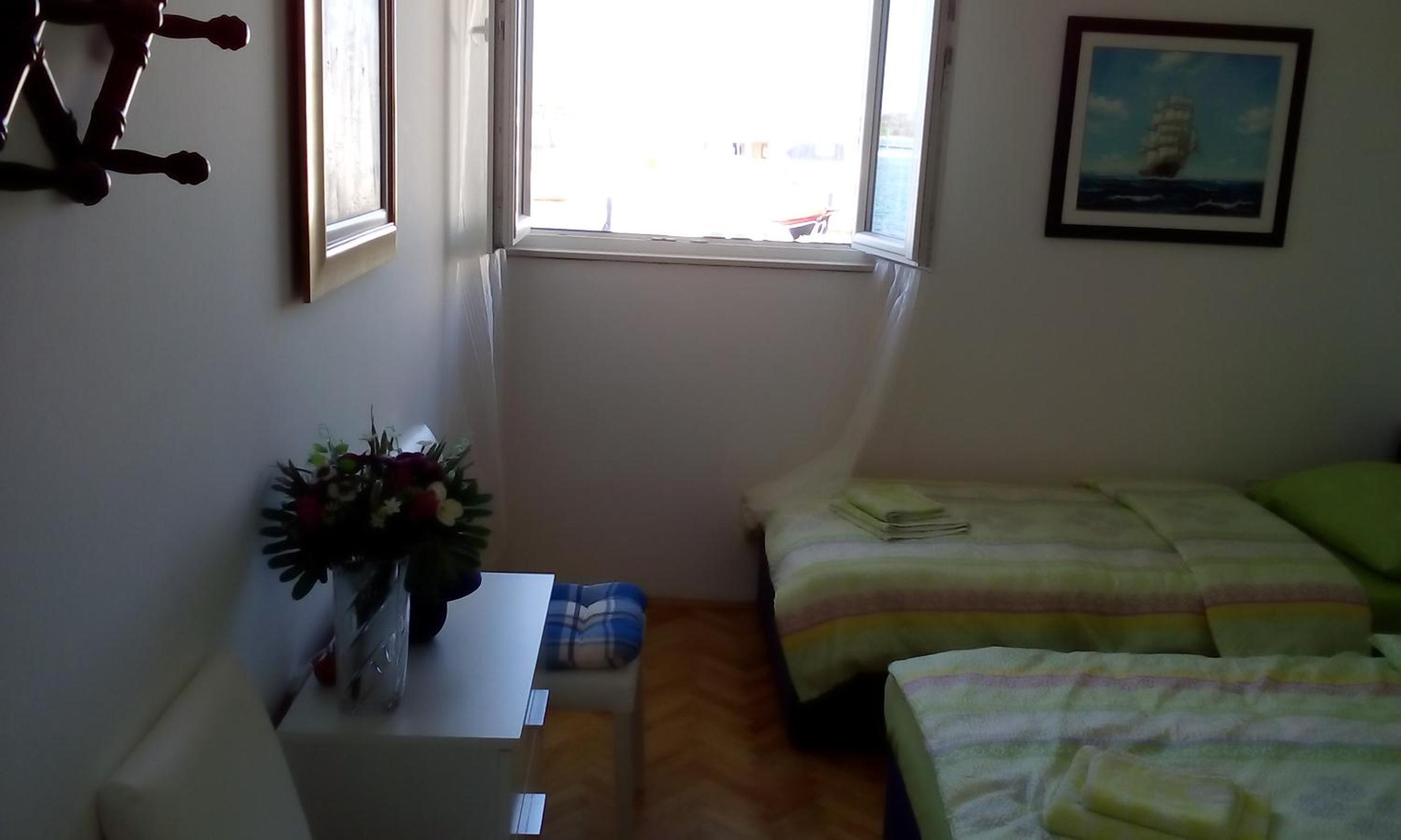 Photo 32