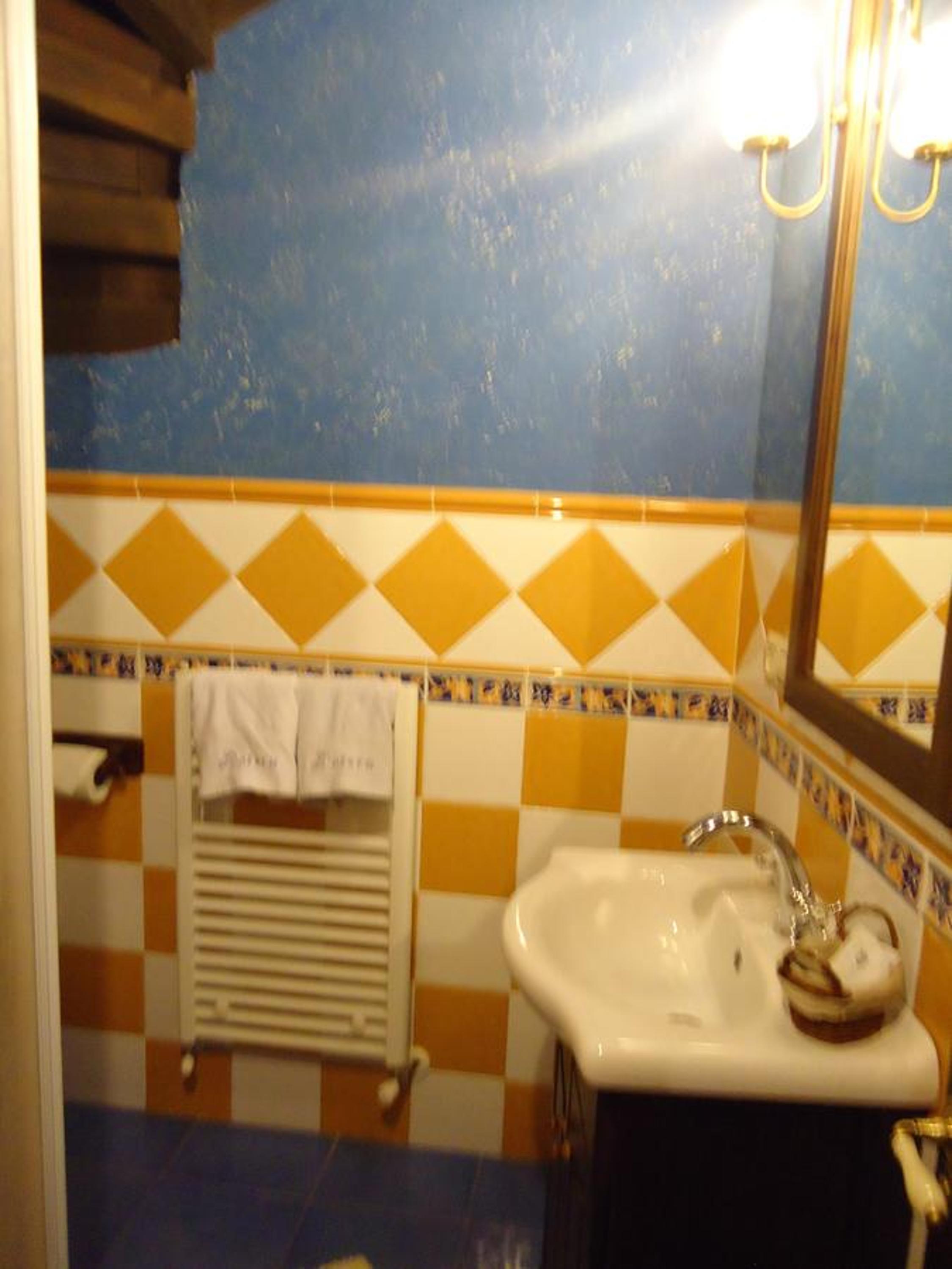 Photo 28