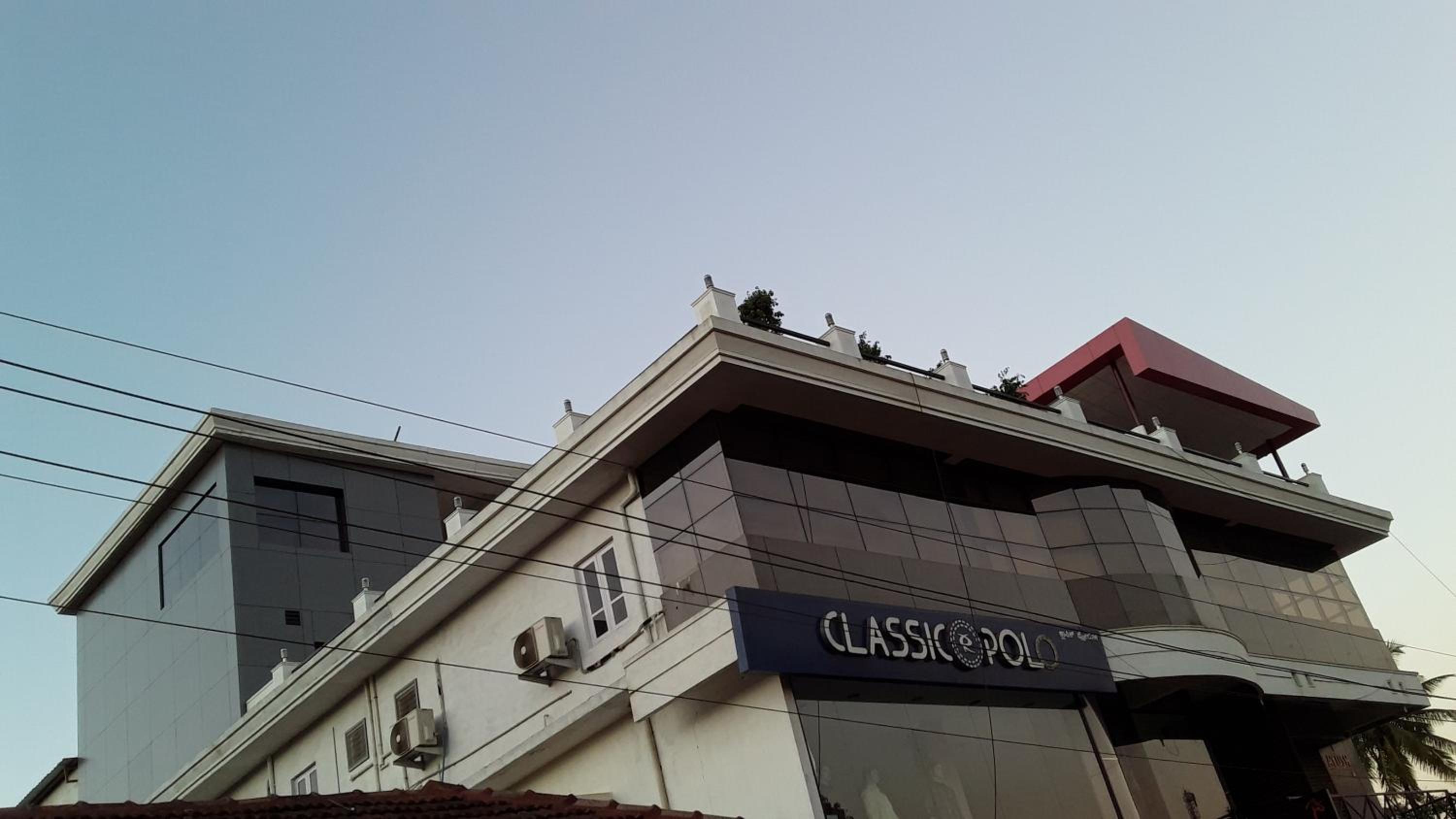 Hotel Mudra Midtown Suites & Rooms view 3