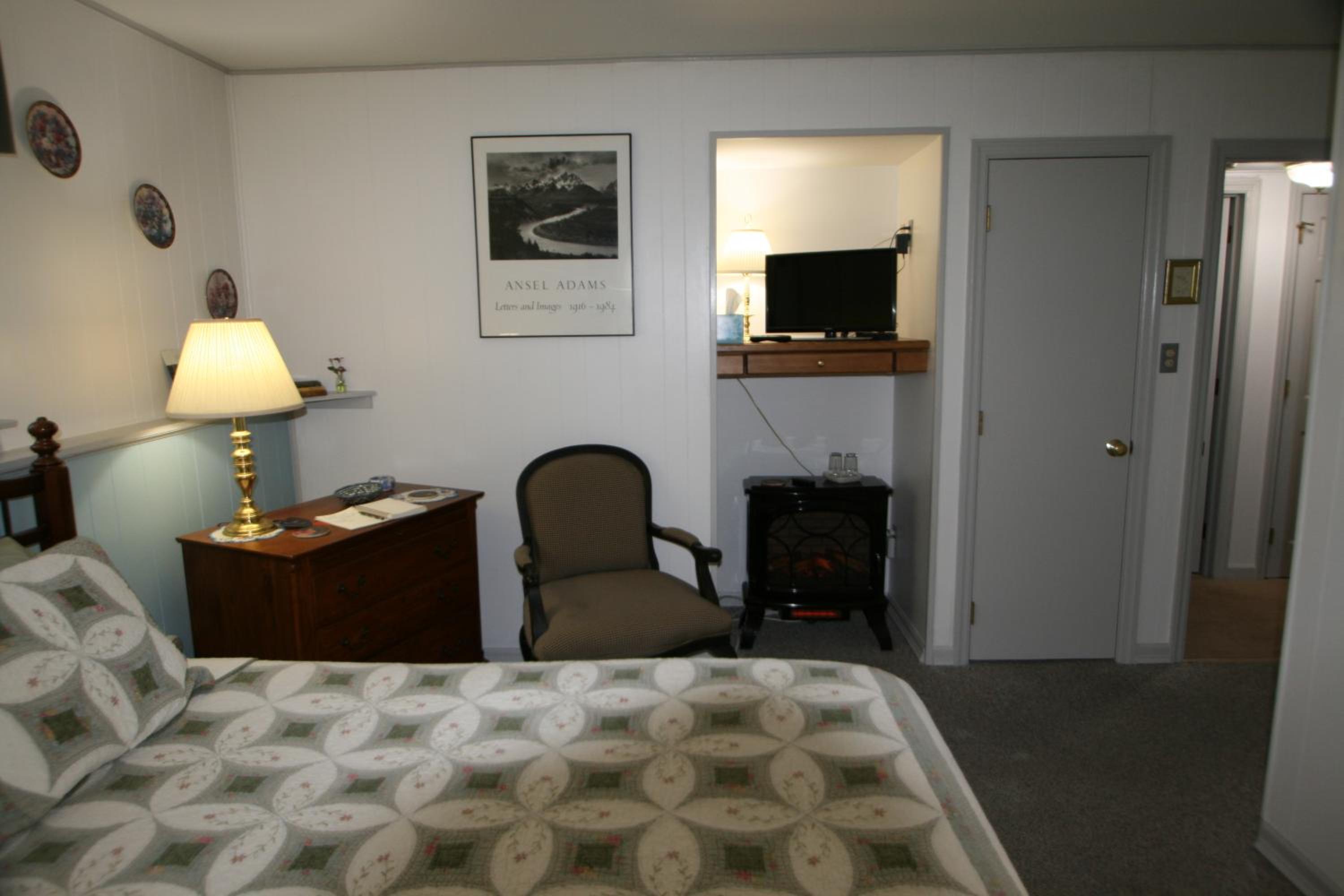Carriage Corner Bed & Breakfast