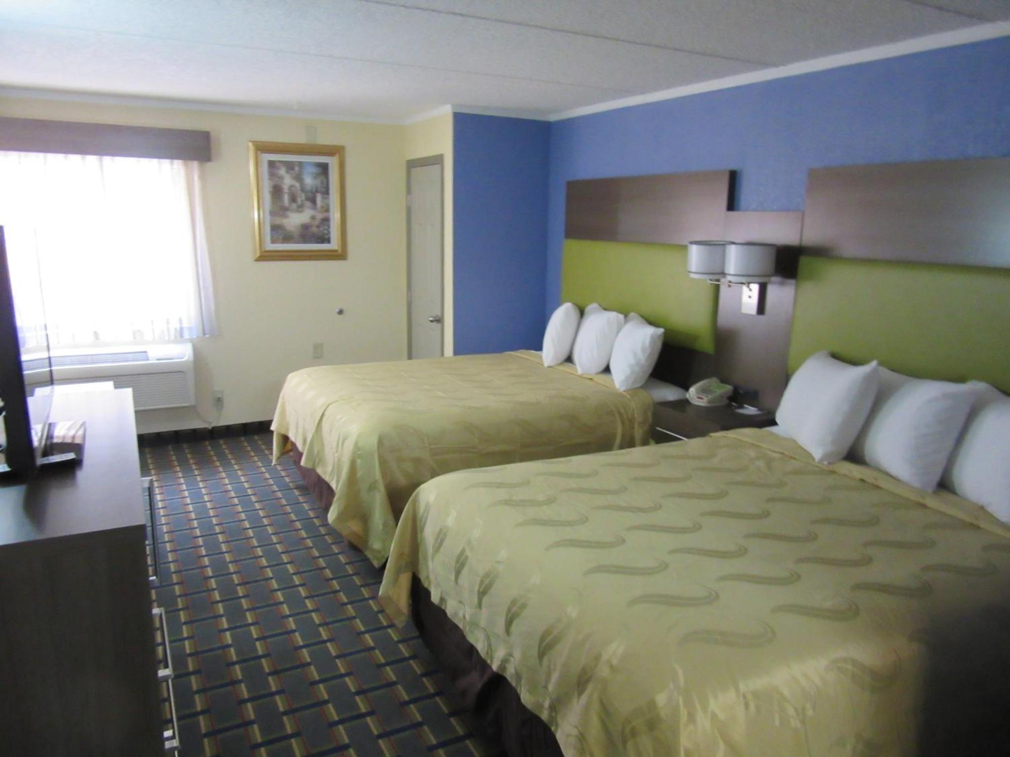 Quality Inn & Suites near Six Flags East