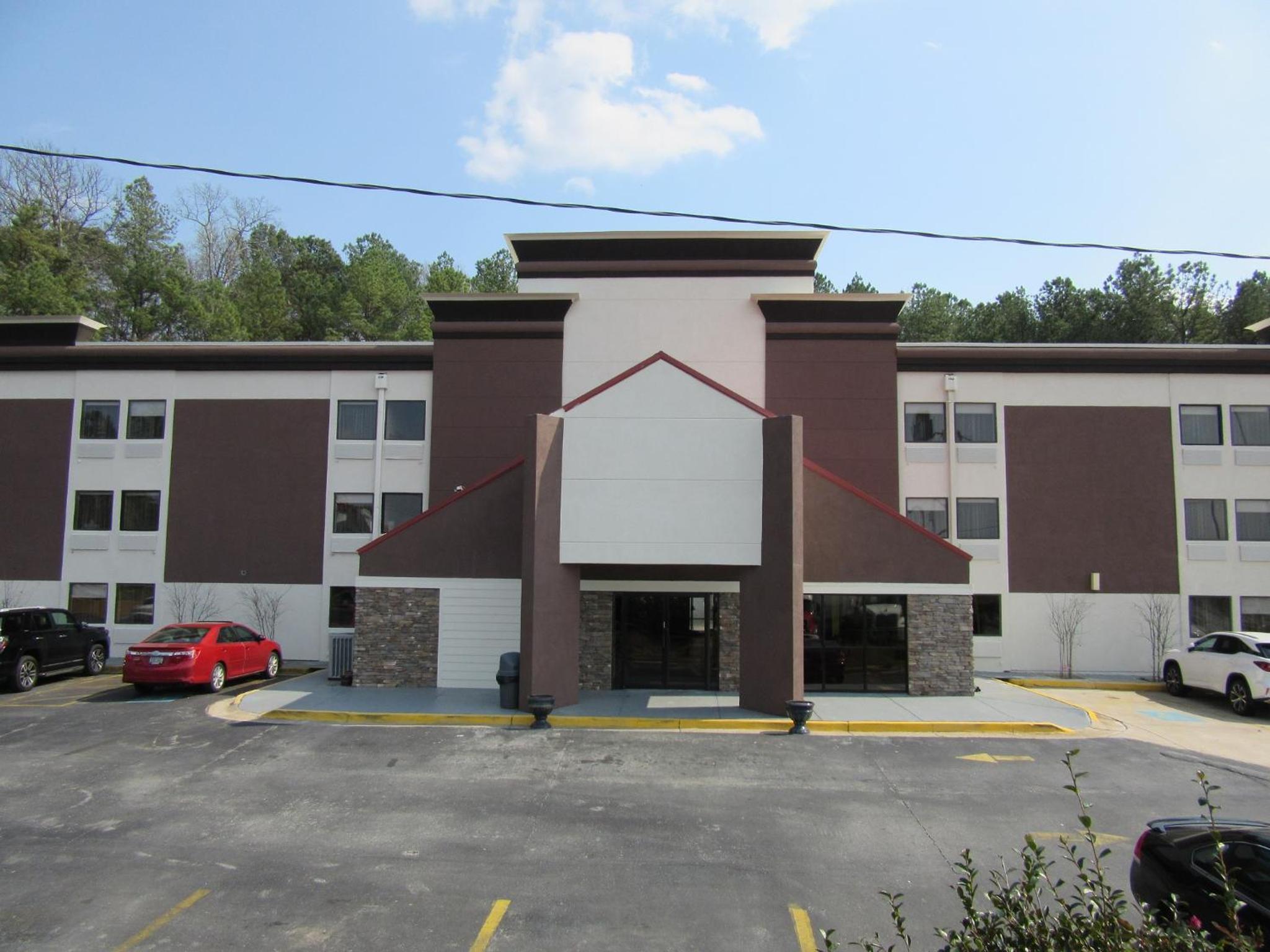 Quality Inn & Suites near Six Flags East