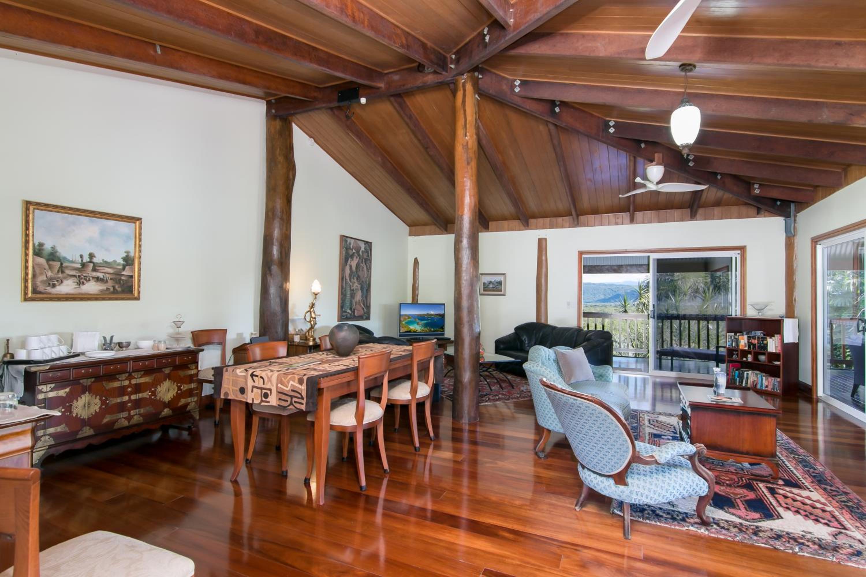Daintree Manor B&B