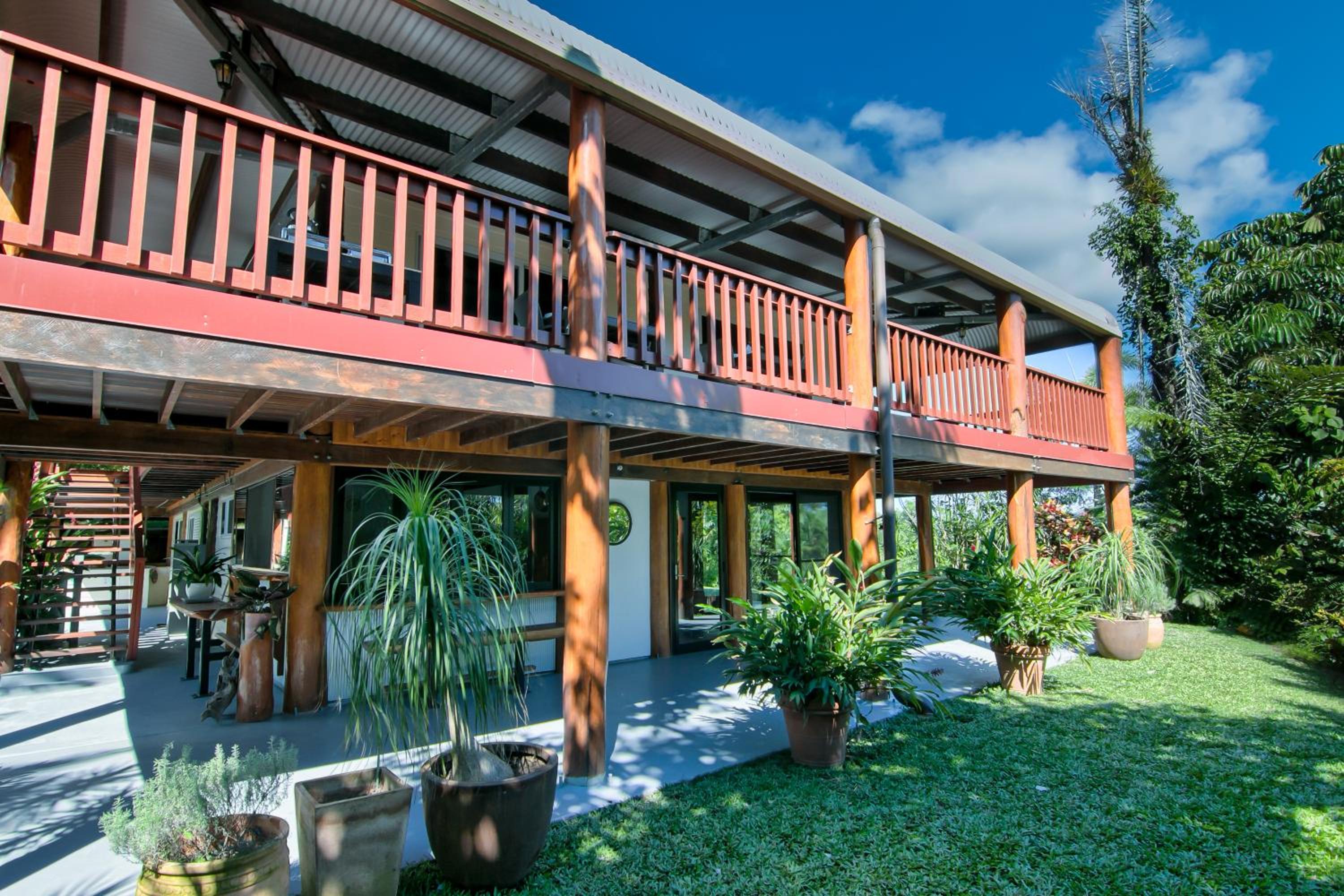 Daintree Manor B&B