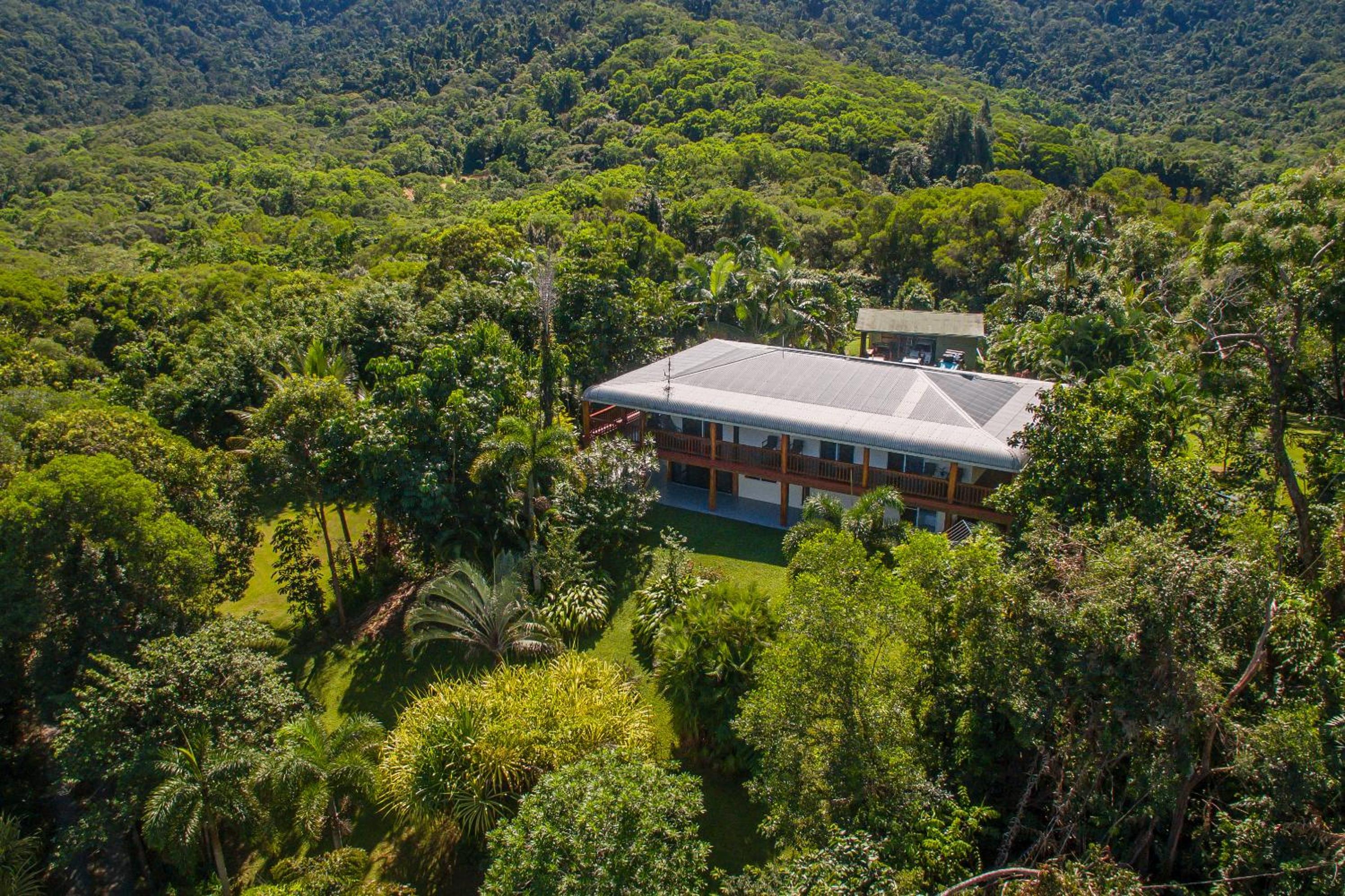 Daintree Manor B&B