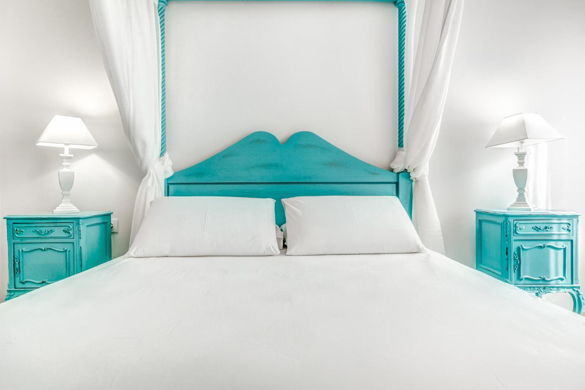 Belone Suite view 2