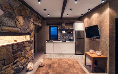 Keros Blue - Luxury in Wilderness