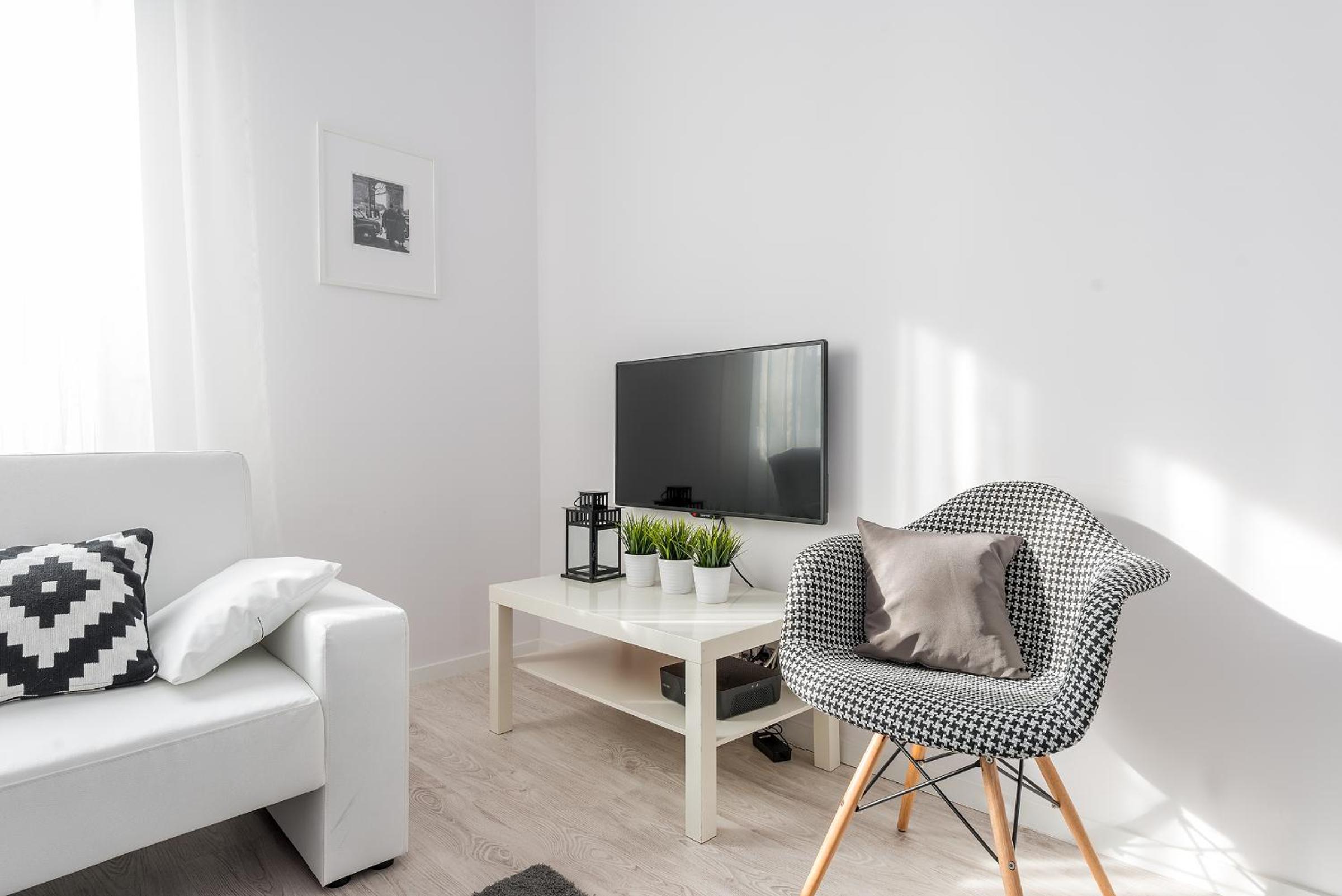 P&O Apartments Andersa INTRACO view 2