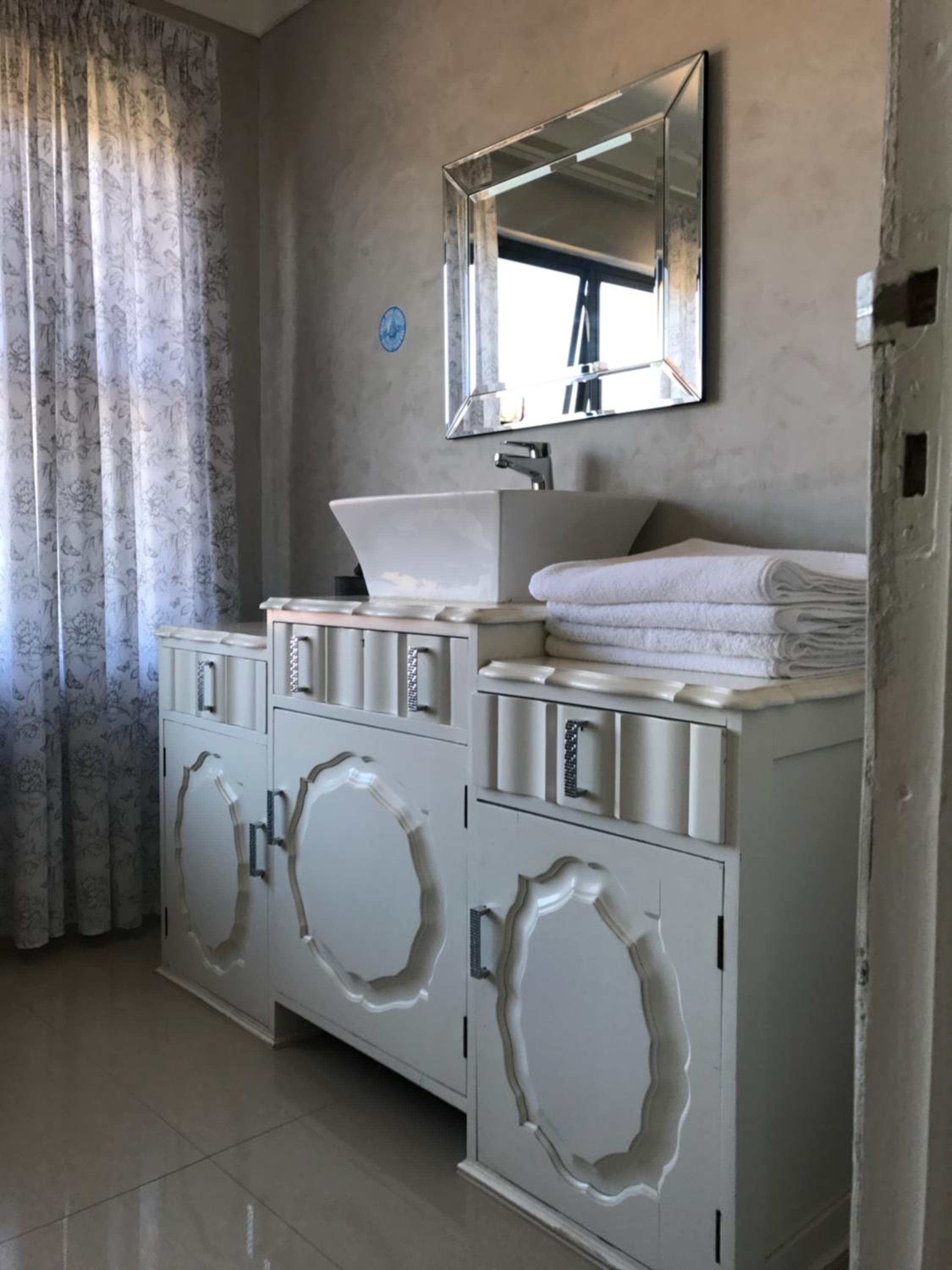 Edens Guest House