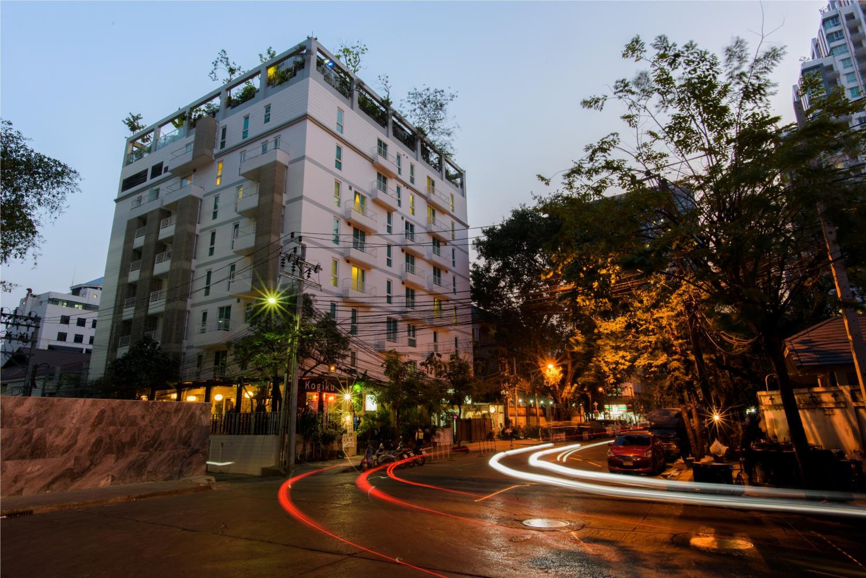 Hotel Sabai Sathorn Service Apartment - Image 1