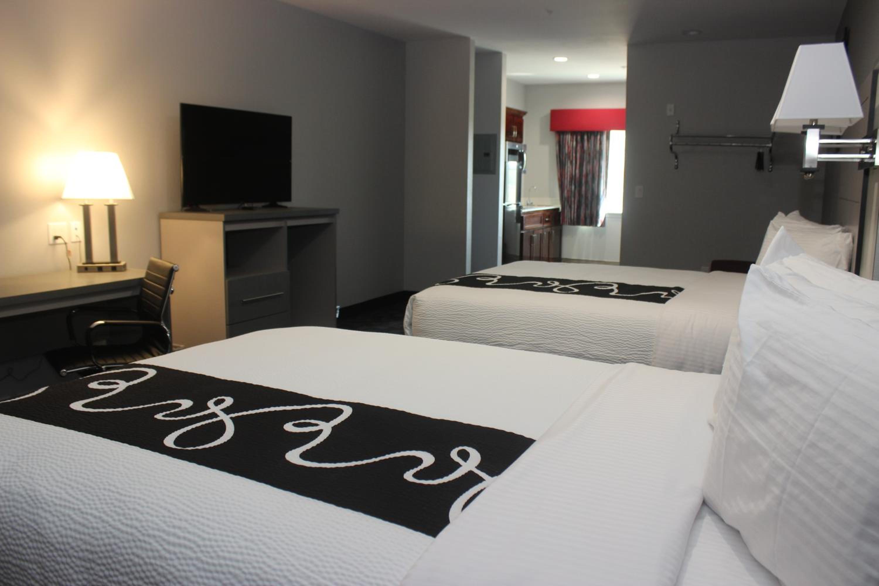 Paris Vacations - Paris Inn  Suites - Property Image 12