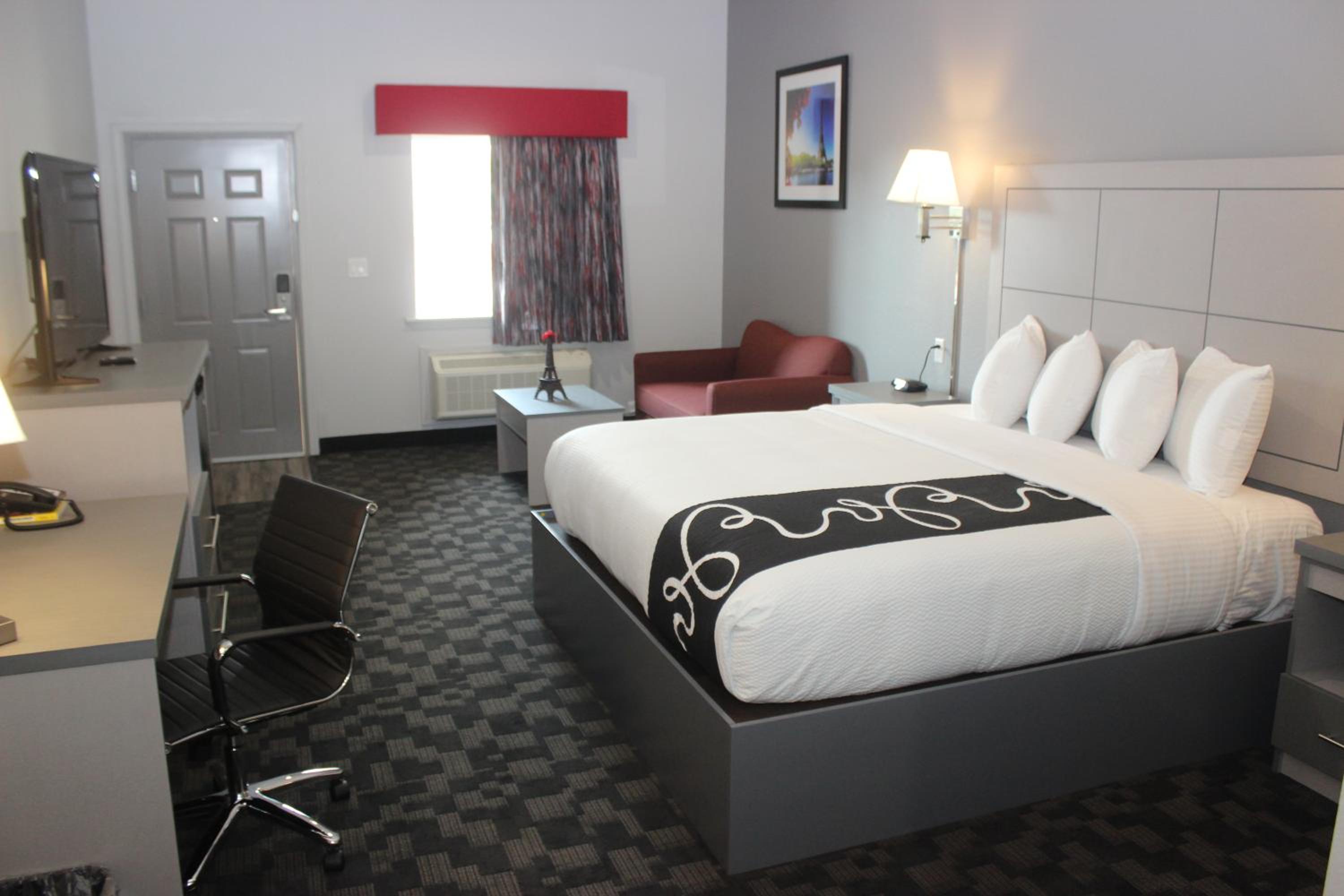 Paris Vacations - Paris Inn  Suites - Property Image 2